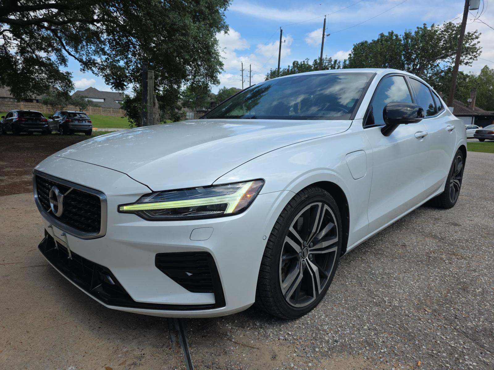 2019 Volvo S60 Plug-In Hybrid T8 R-Design AWD