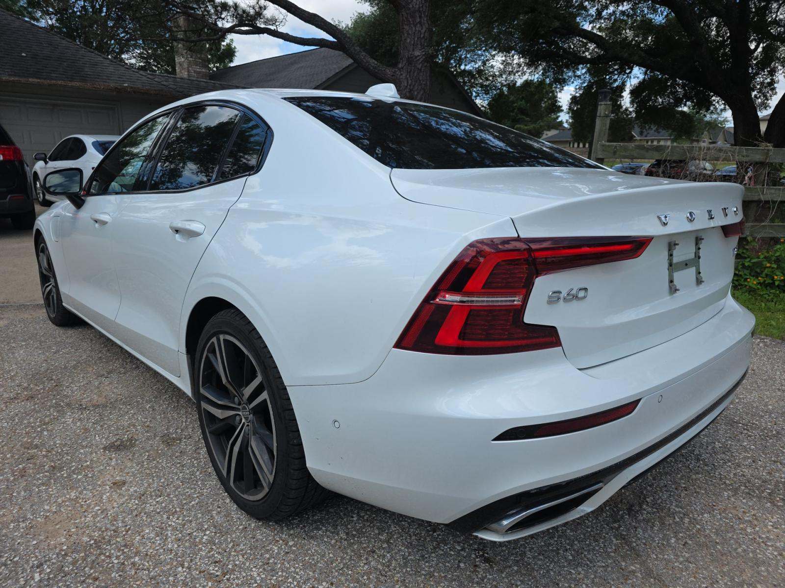 2019 Volvo S60 Plug-In Hybrid T8 R-Design AWD