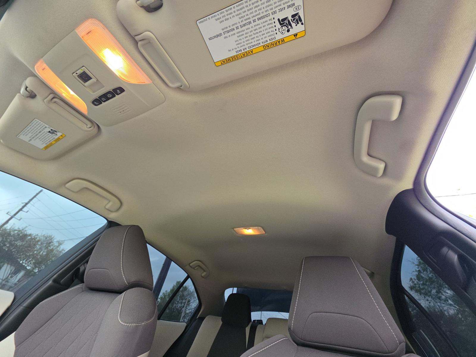 2022 Toyota Corolla LE FWD