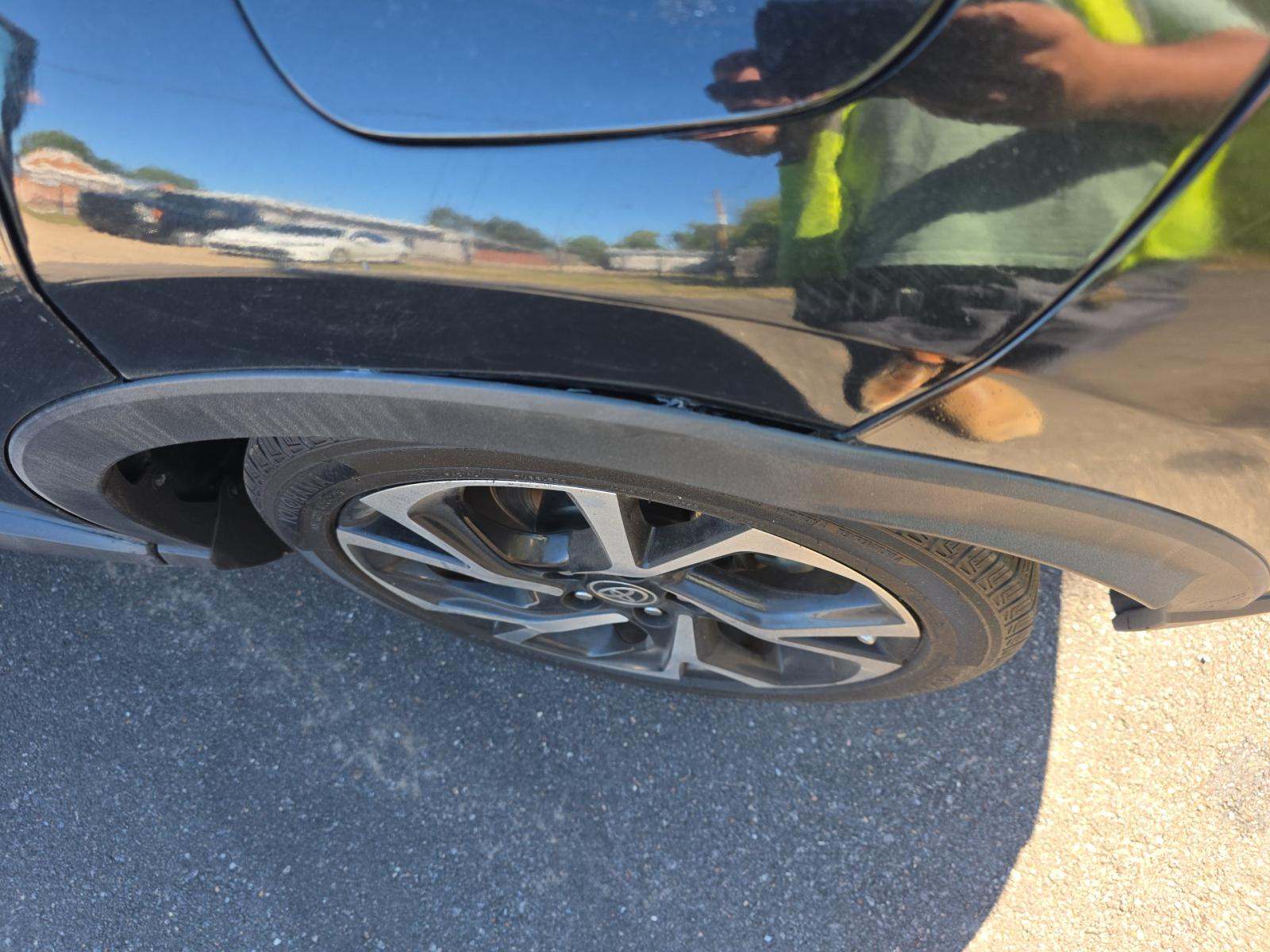 2020 Toyota C-HR XLE FWD