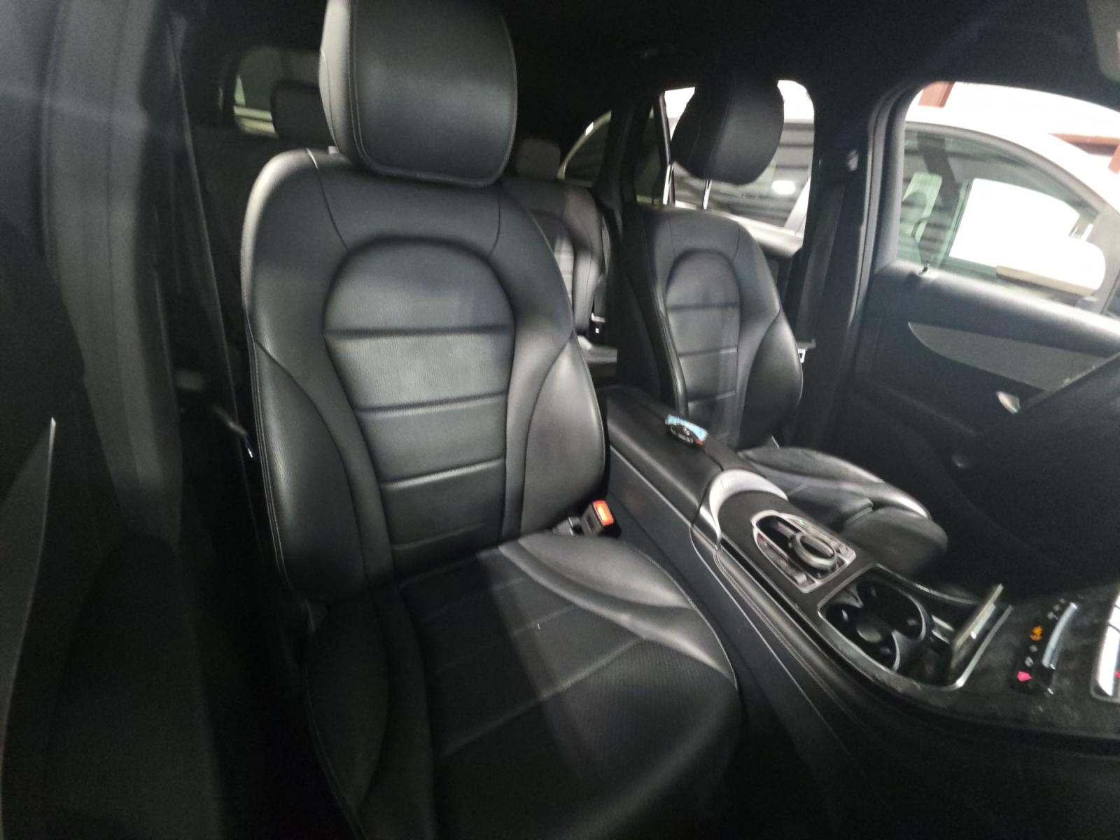 2019 Mercedes-Benz GLC GLC 300 RWD
