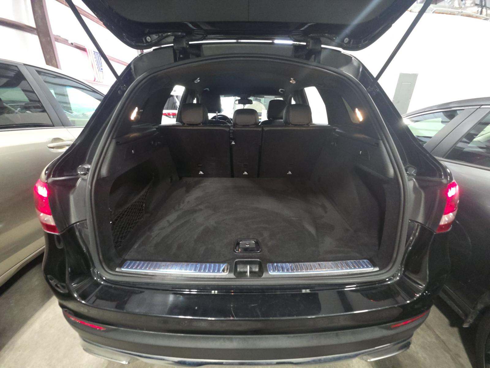 2019 Mercedes-Benz GLC GLC 300 RWD