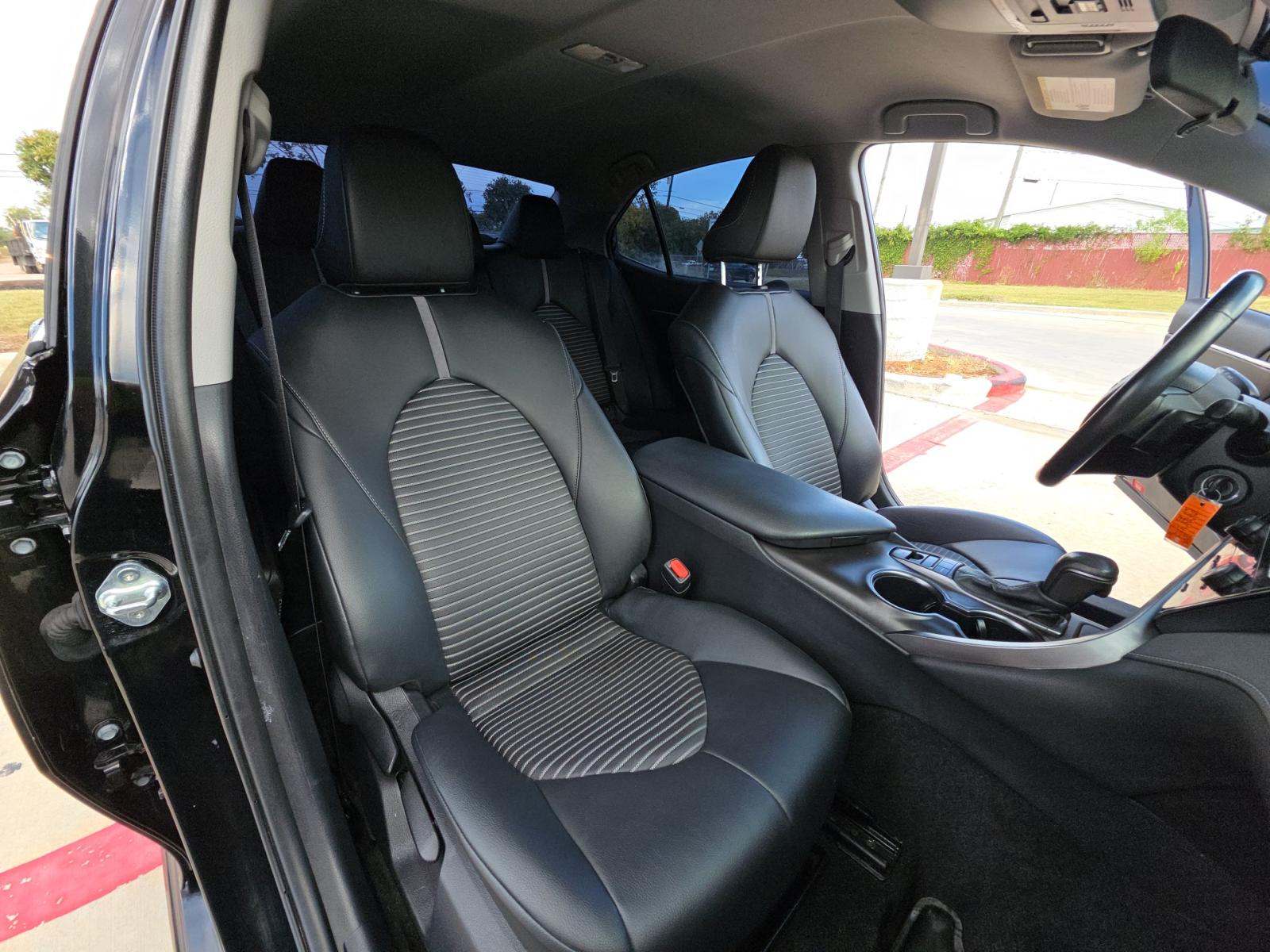 2023 Toyota Camry SE Nightshade AWD