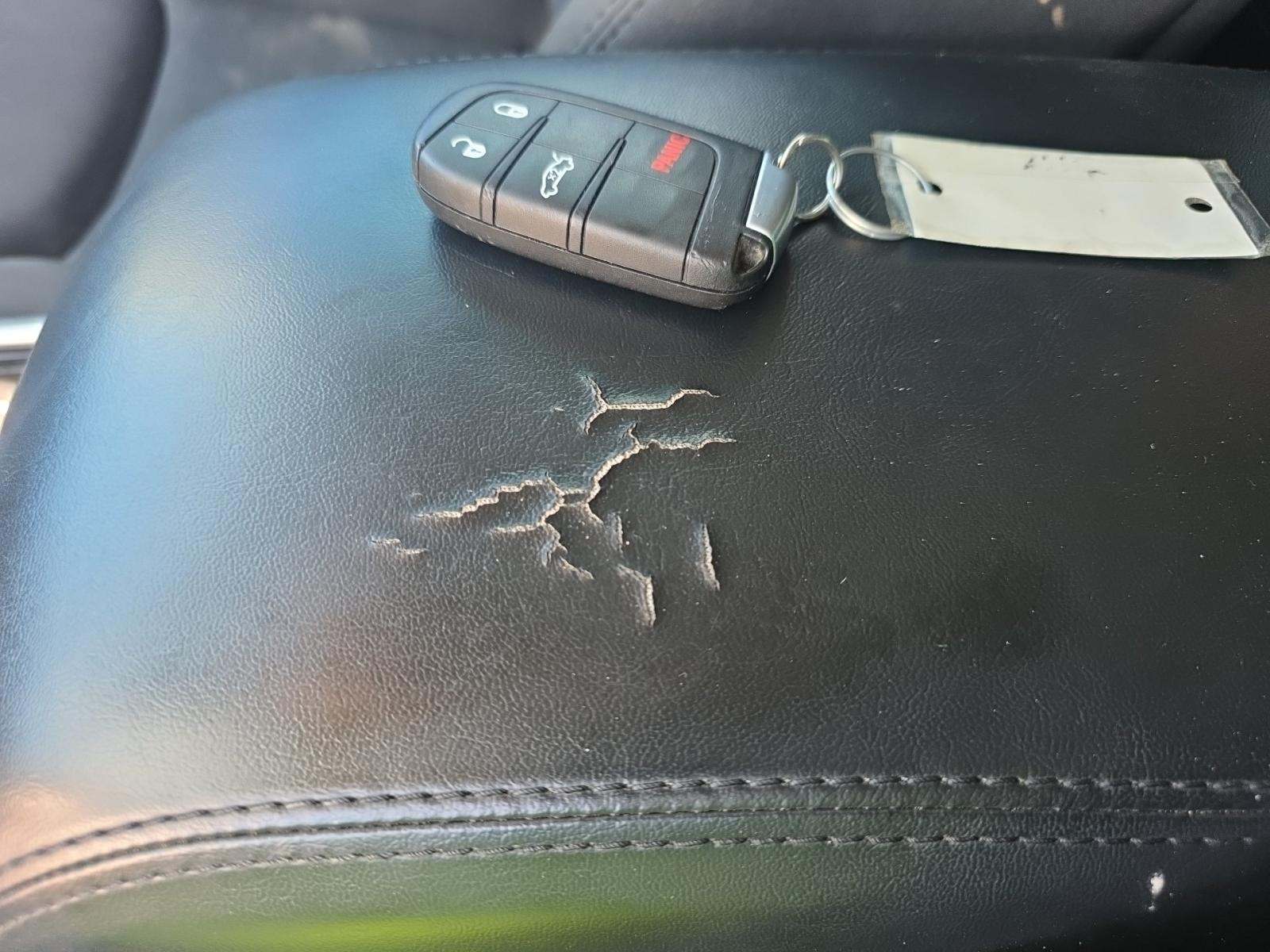 2022 Chrysler 300 Touring RWD