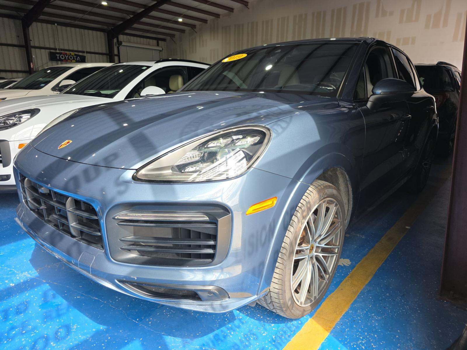 PORSCHE CAYENNE - 1