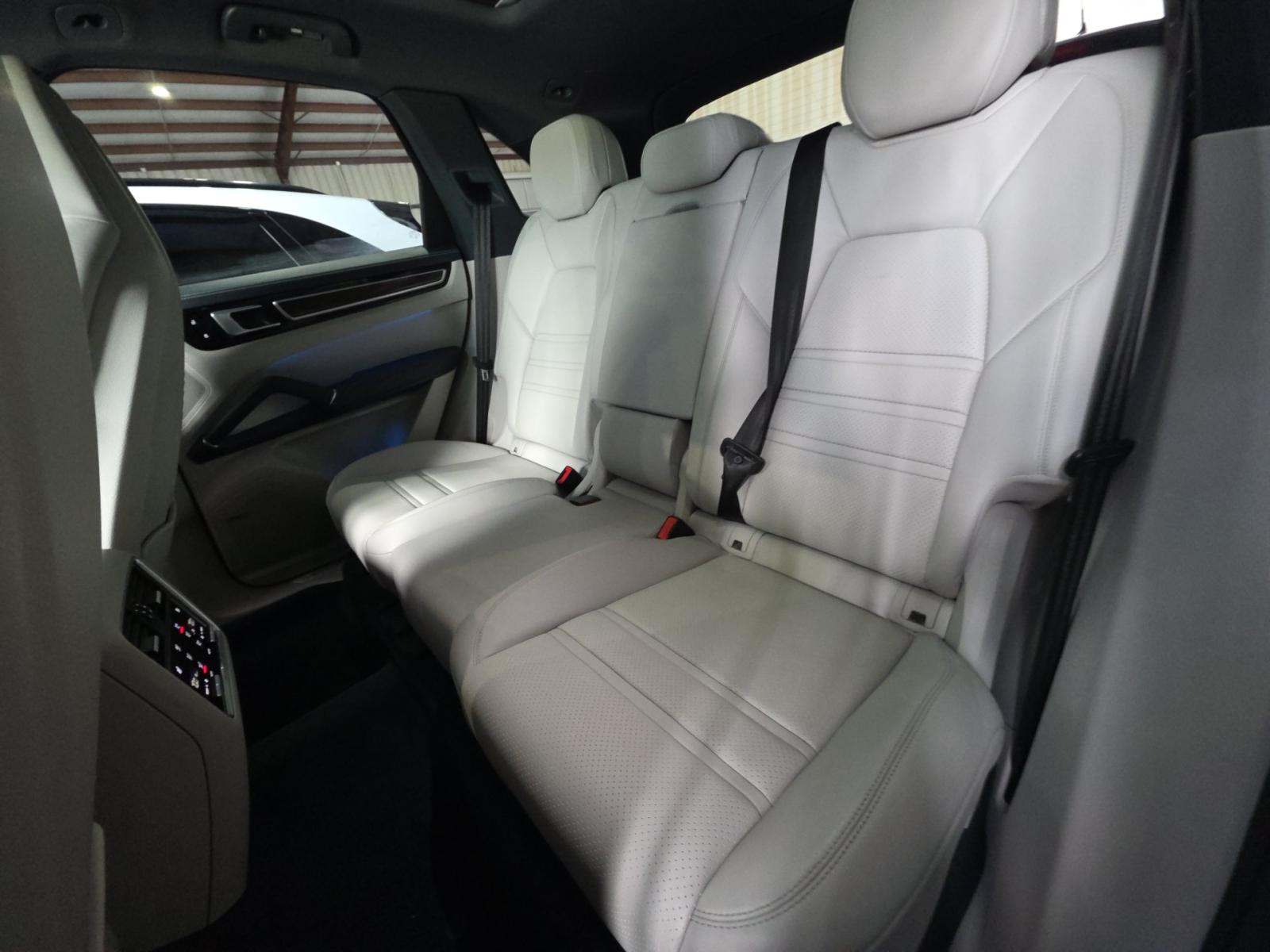 2019 Porsche Cayenne Base AWD