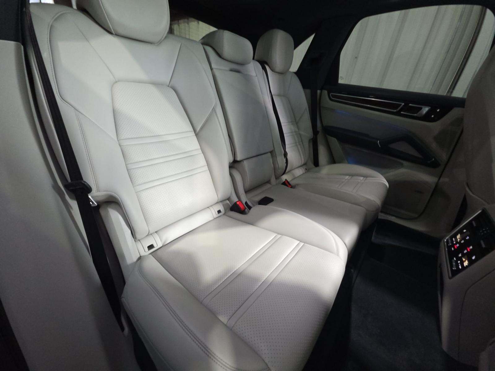 2019 Porsche Cayenne Base AWD