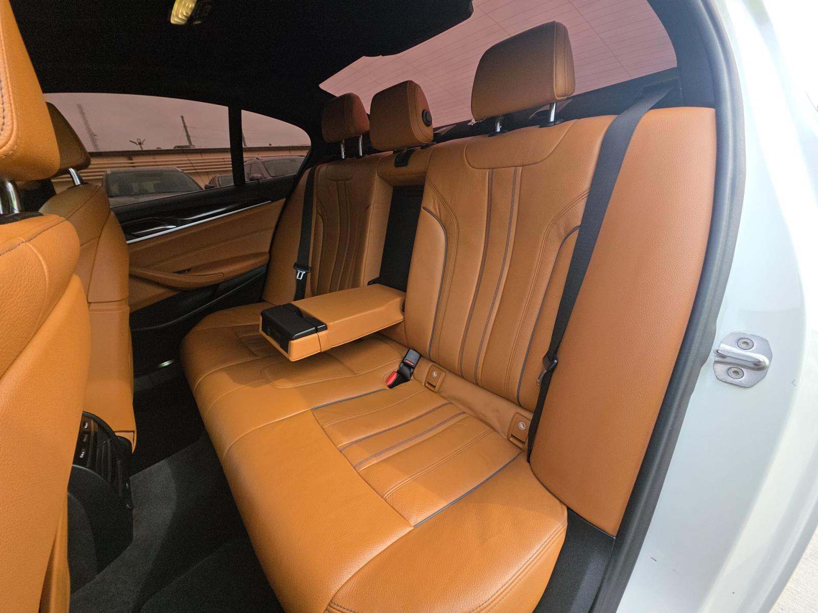 2019 BMW 5 Series 530i RWD