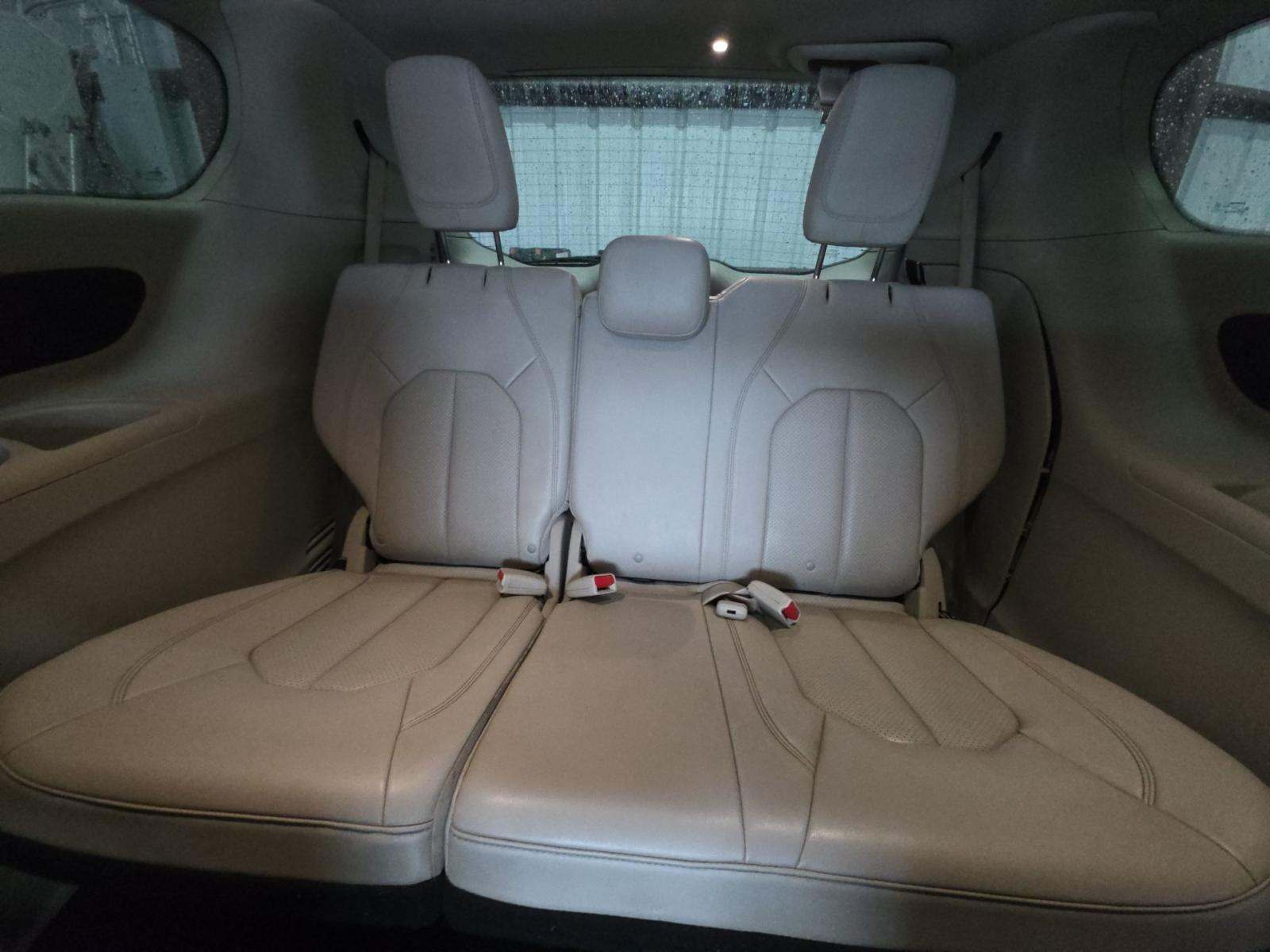 CHRYSLER VOYAGER - 10