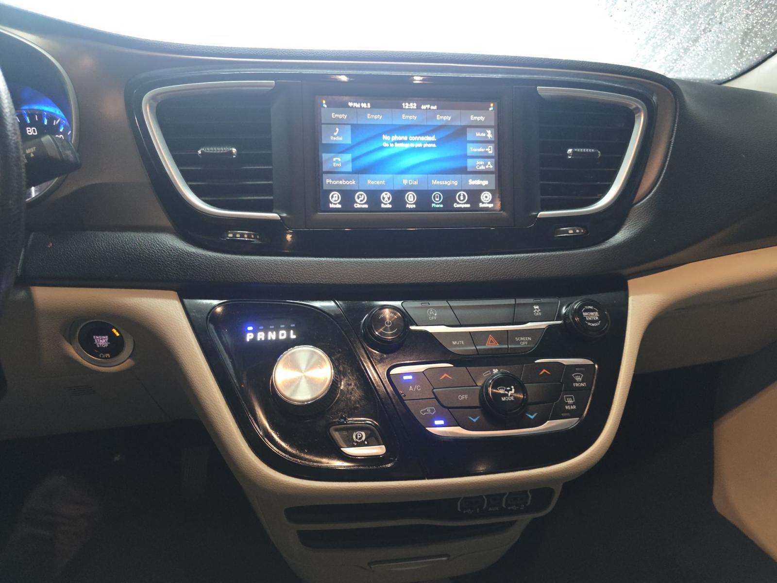 CHRYSLER VOYAGER - 6