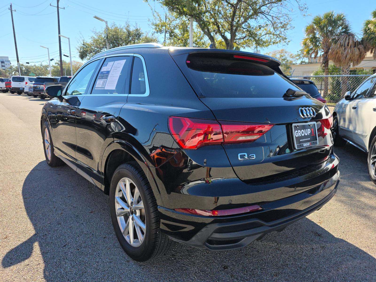 2023 Audi Q3 S line Premium AWD