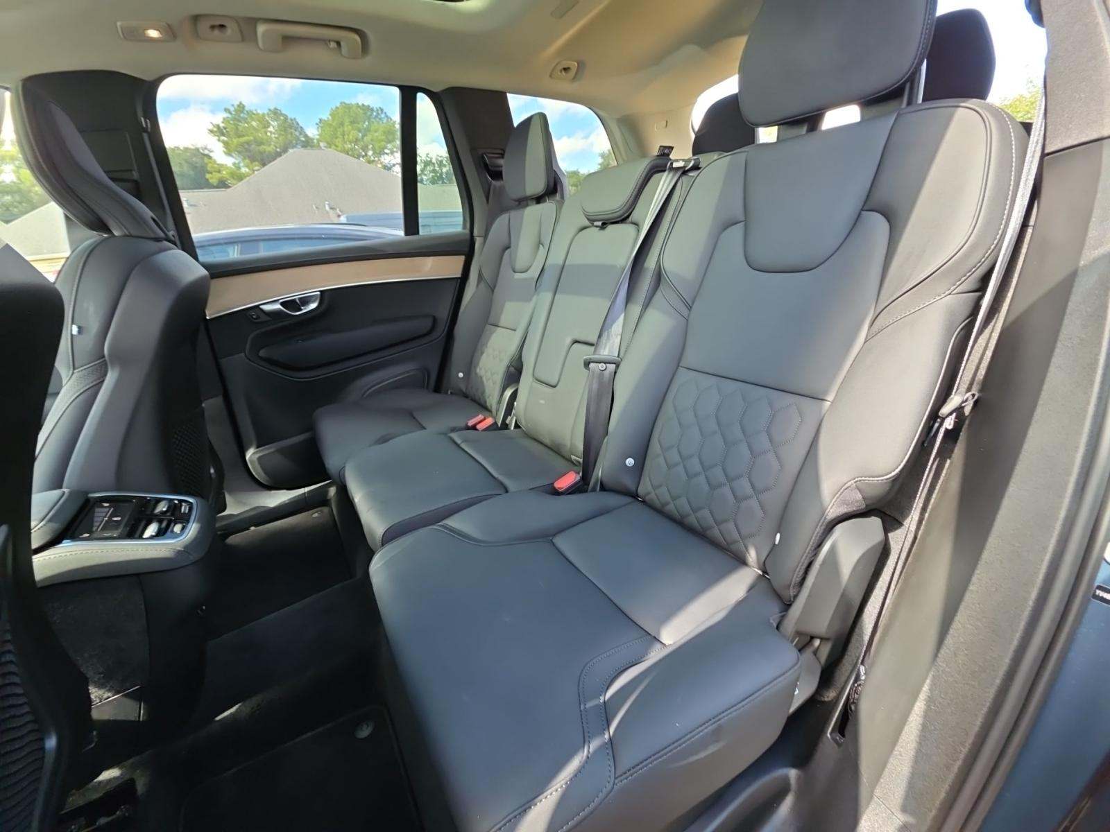 2025 Volvo XC90 B6 Plus AWD