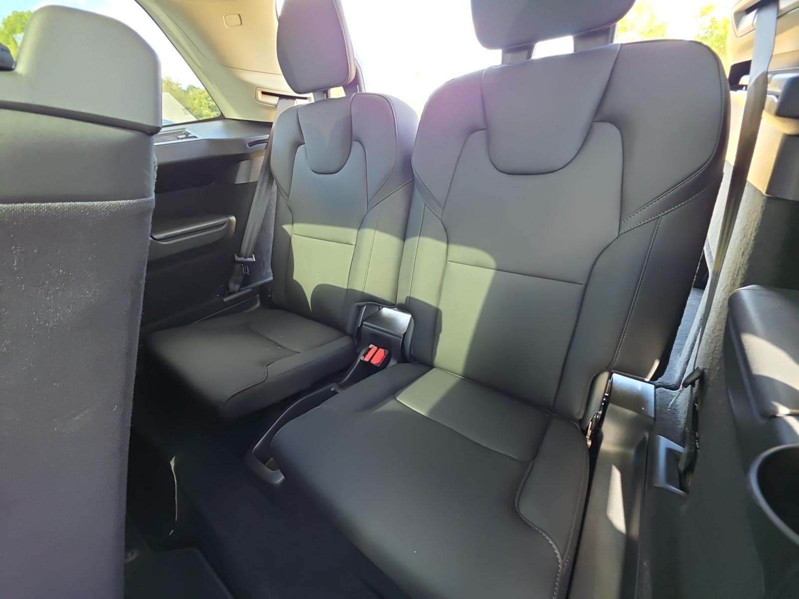 2025 Volvo XC90 B6 Plus AWD