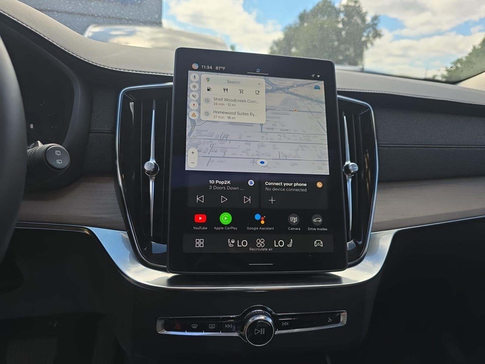 2025 Volvo XC90 B6 Plus AWD