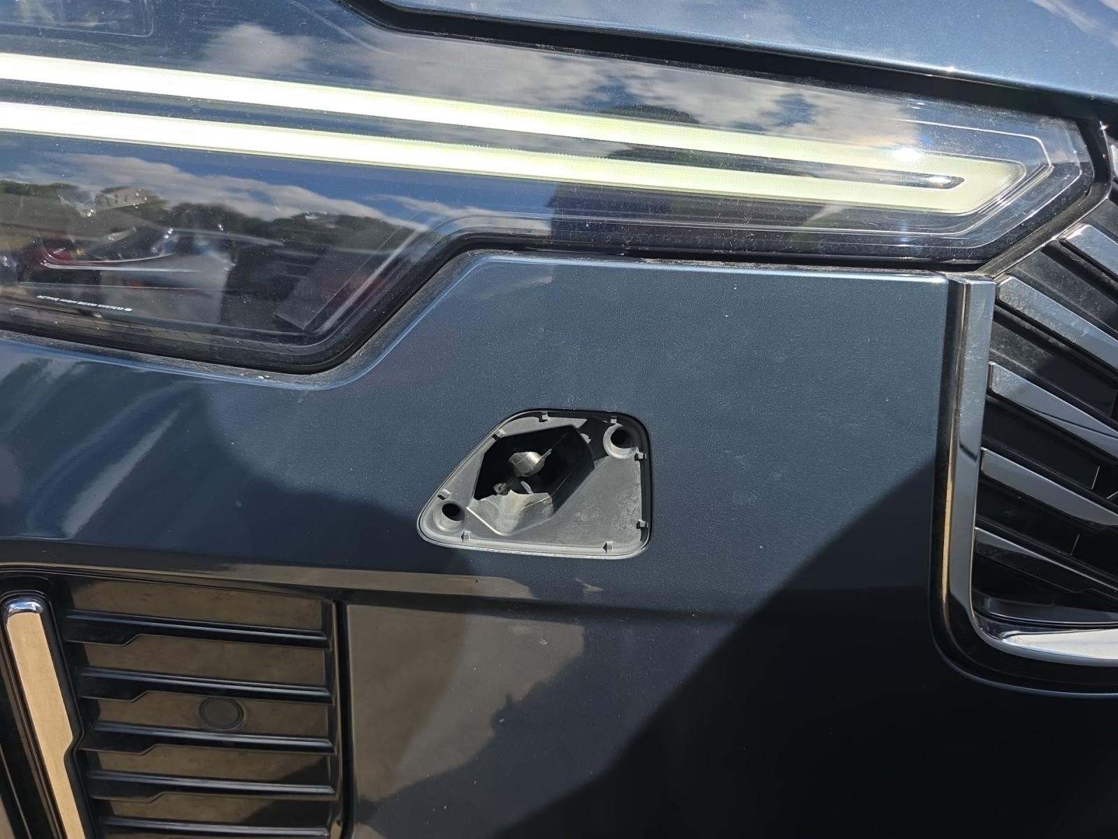 2025 Volvo XC90 B6 Plus AWD