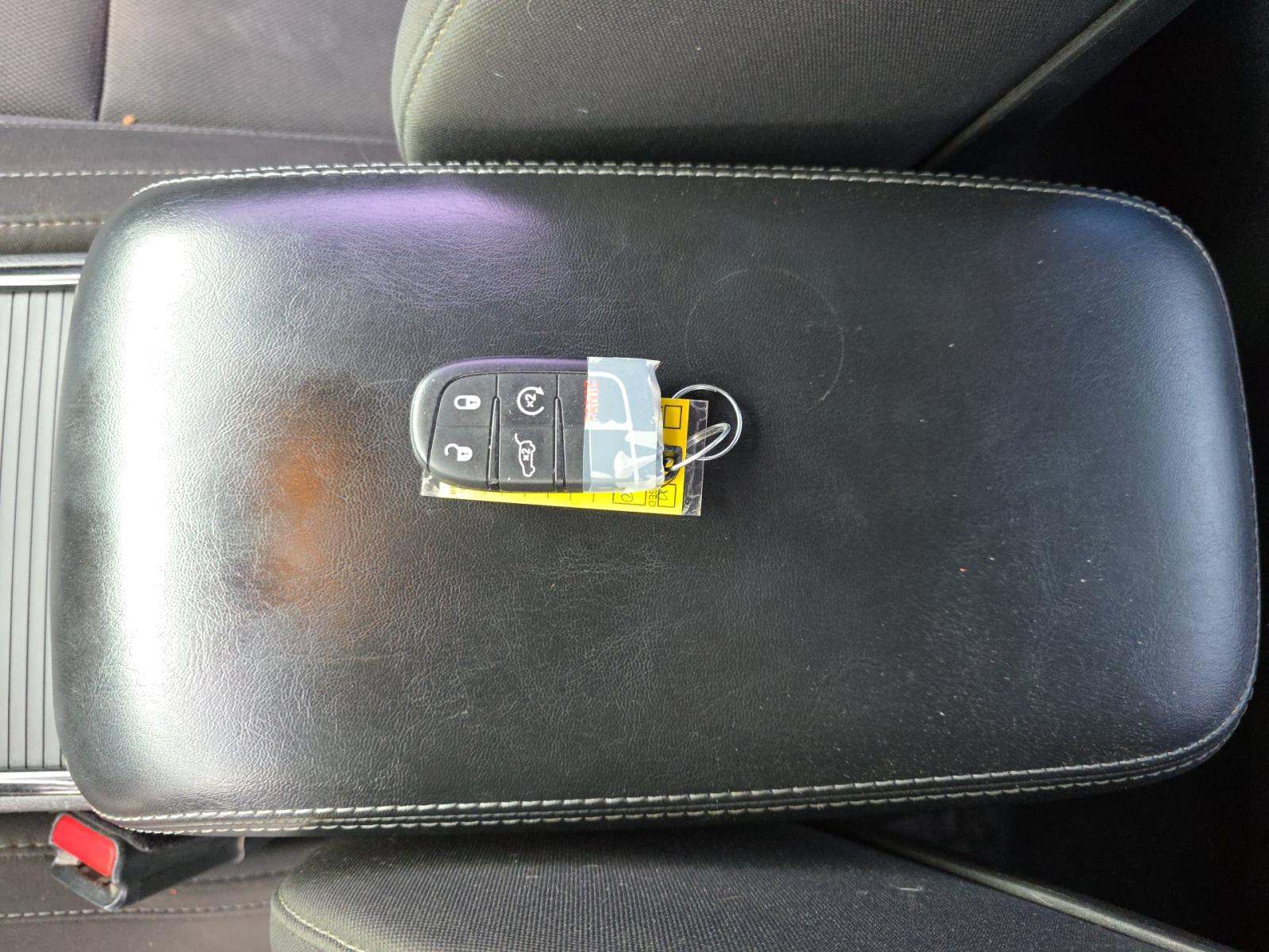 DODGE CHALLENGER - 4