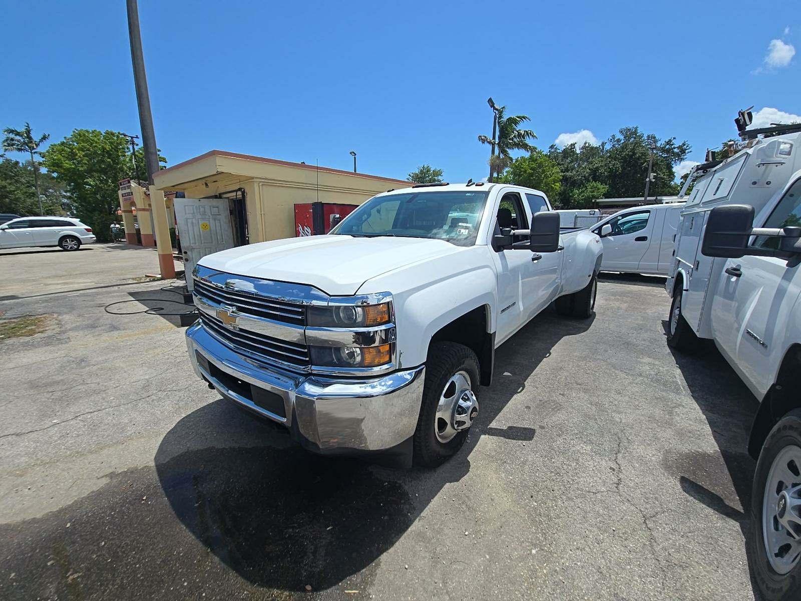 2015 Chevrolet Silverado 3500HD LT AWD