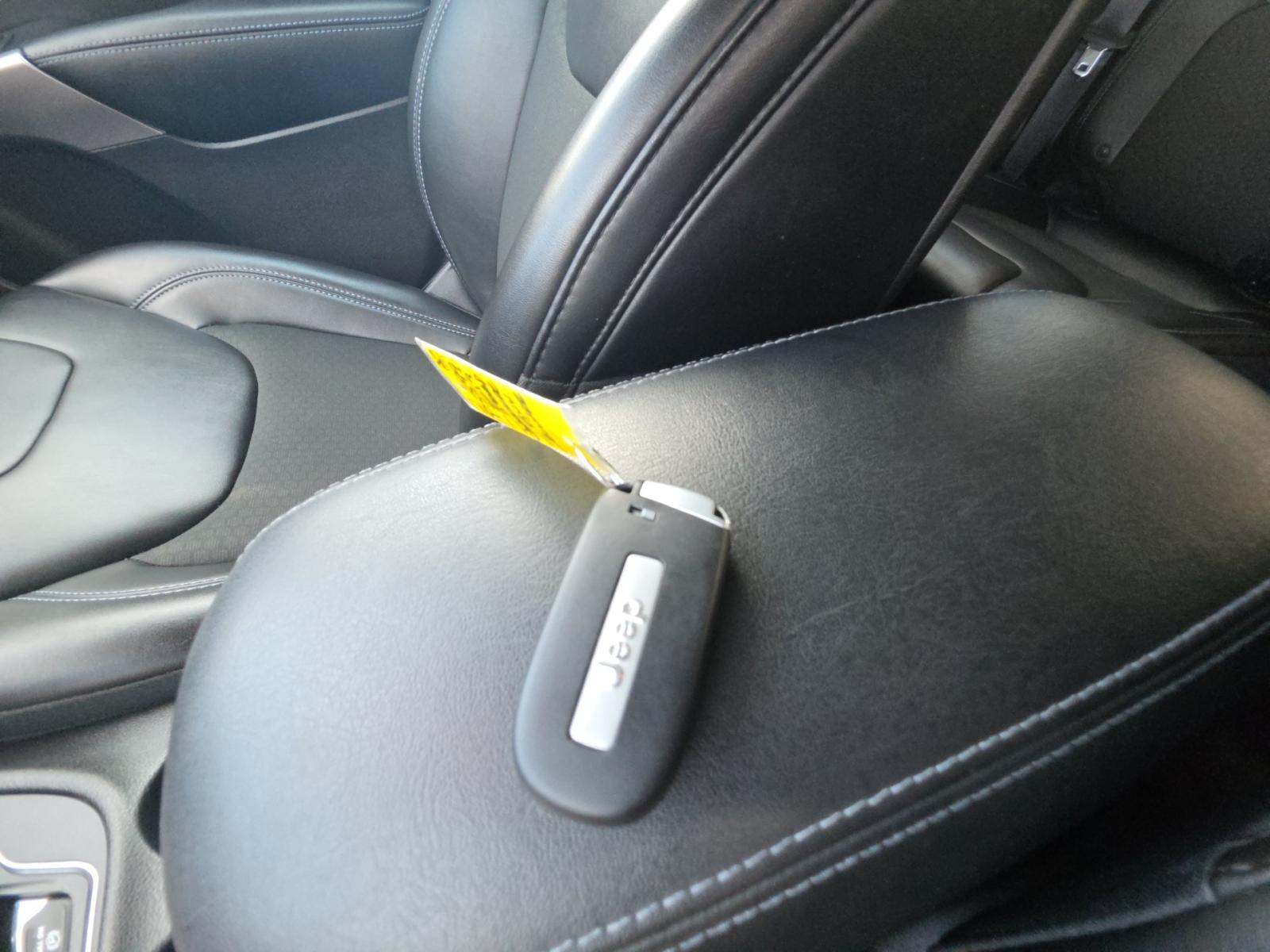 JEEP LATITUDE PLUS - 8