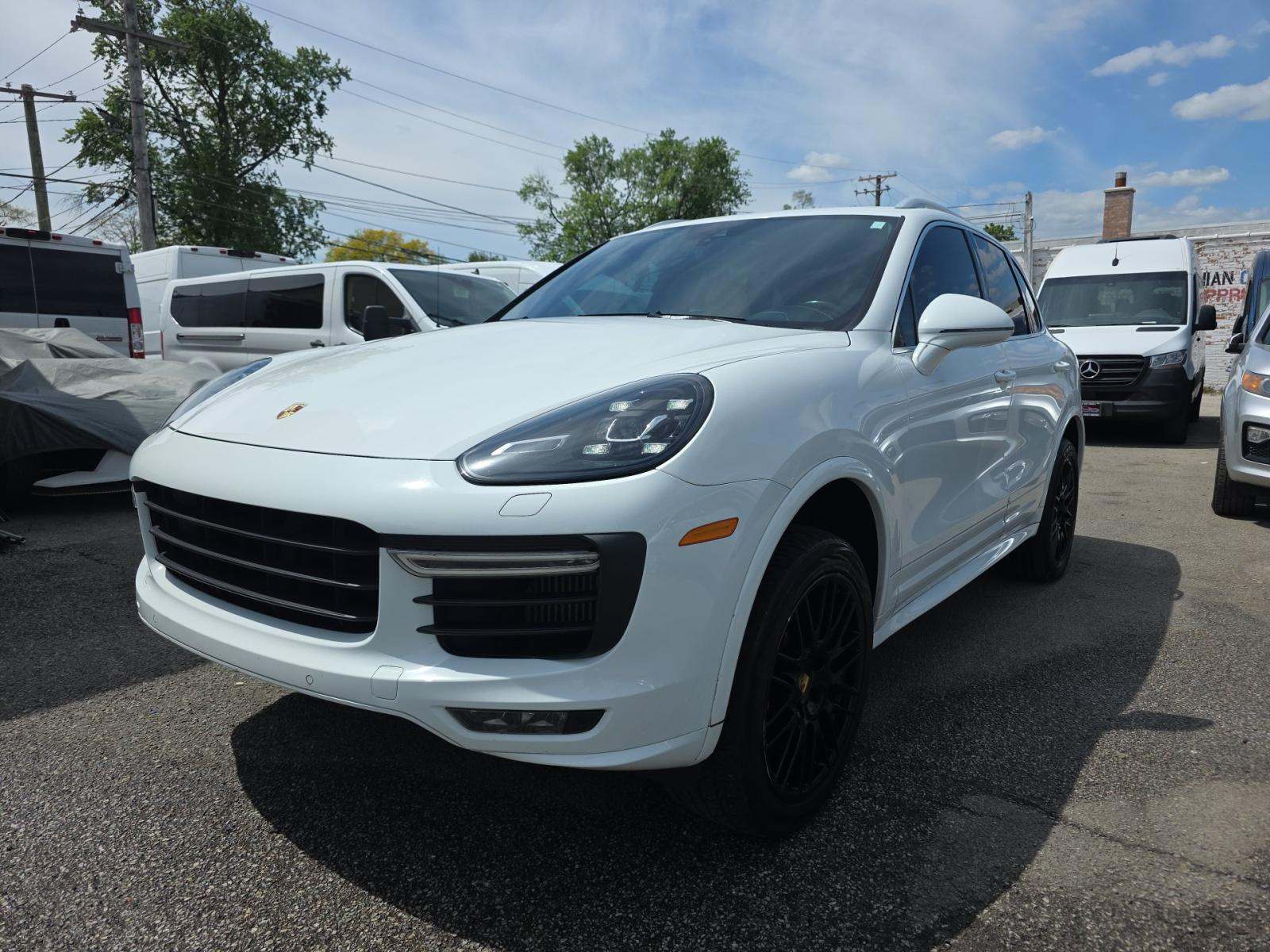 PORSCHE CAYENNE - 1