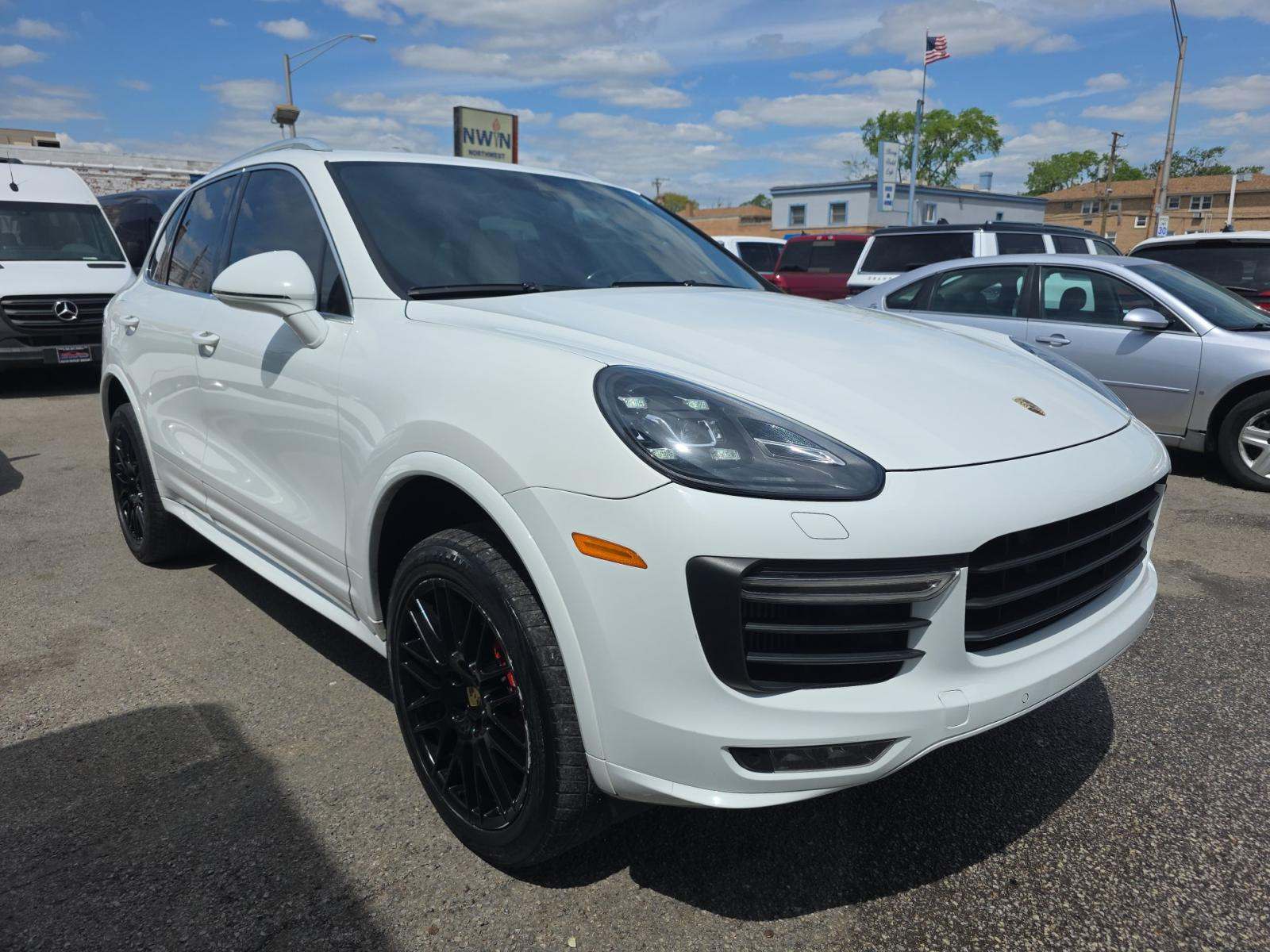 PORSCHE CAYENNE - 4