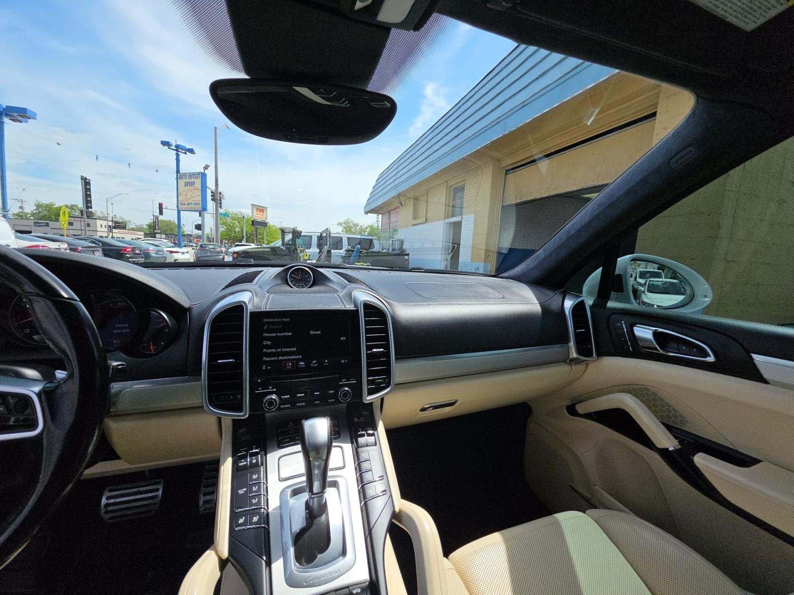 PORSCHE CAYENNE - 10