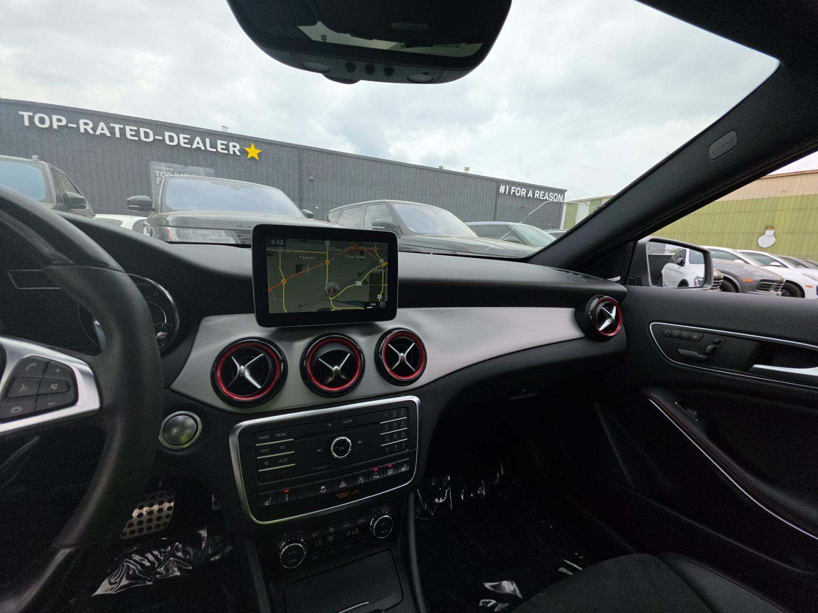 MERCEDES-BENZ GLA-CLASS AMG - 10