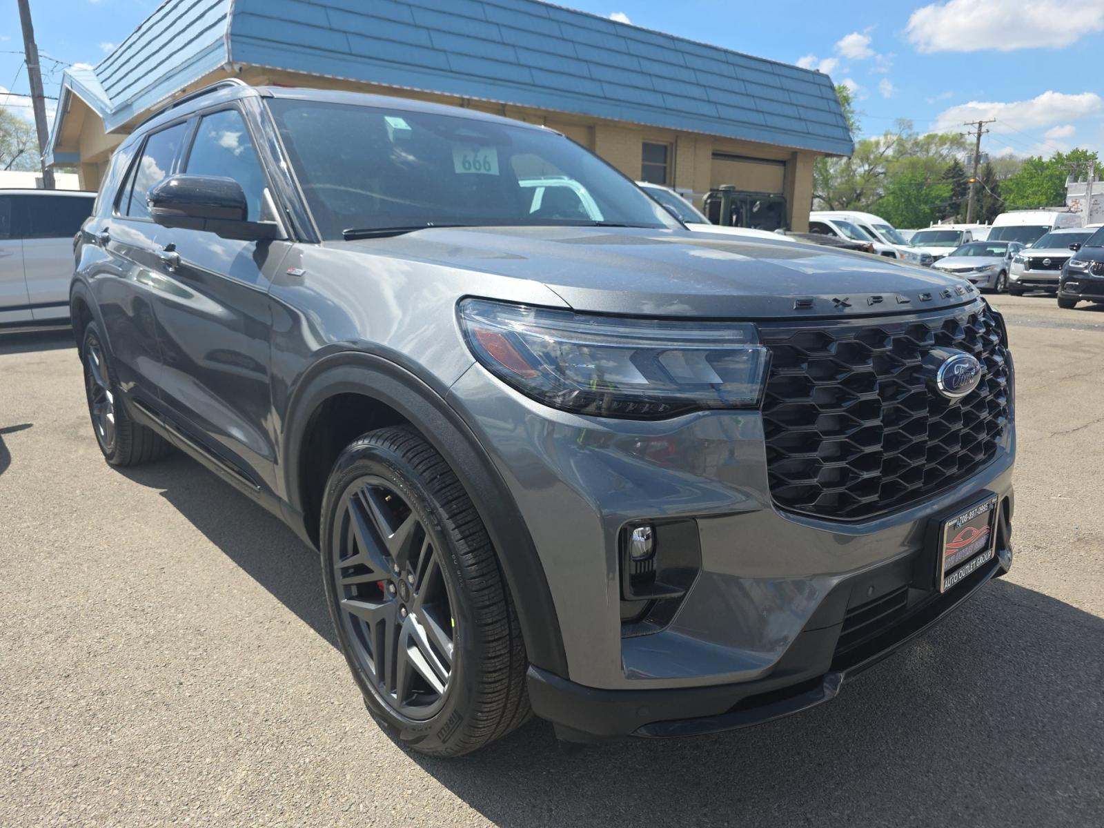 FORD EXPLORER - 4
