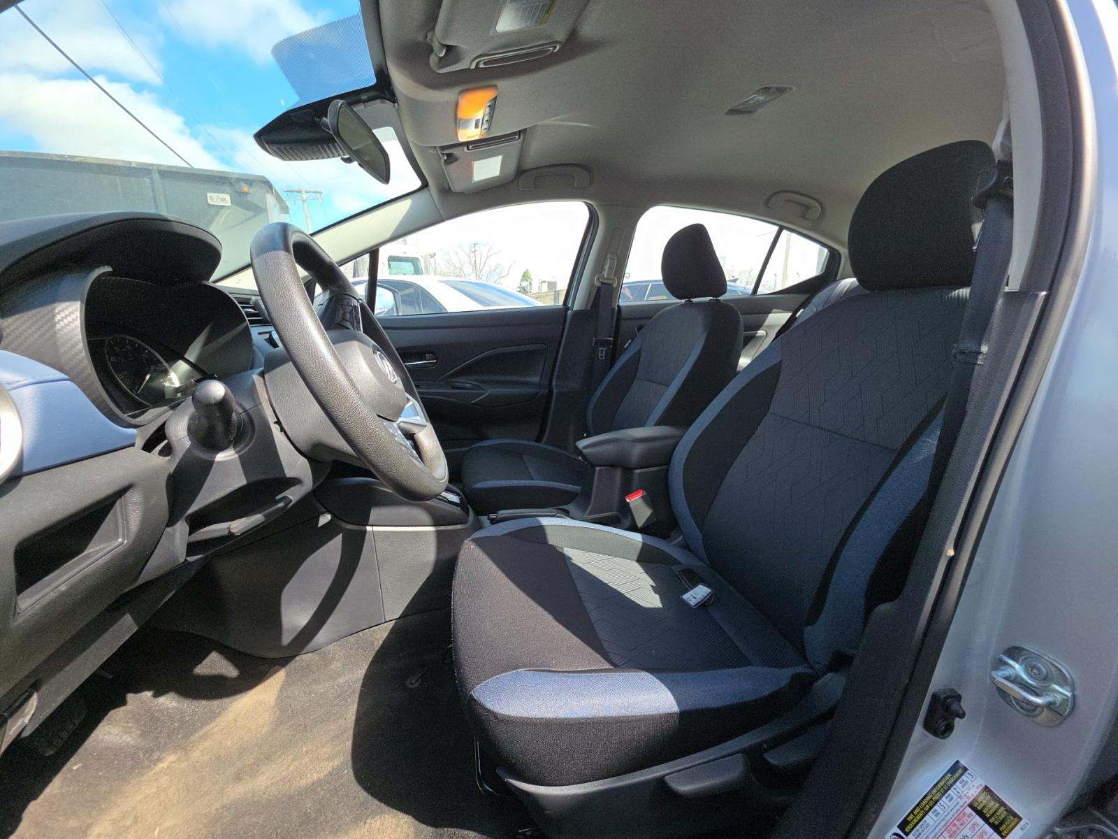 NISSAN VERSA - 6
