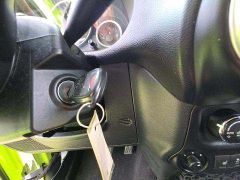 JEEP UNLIMITED SAHARA - 8