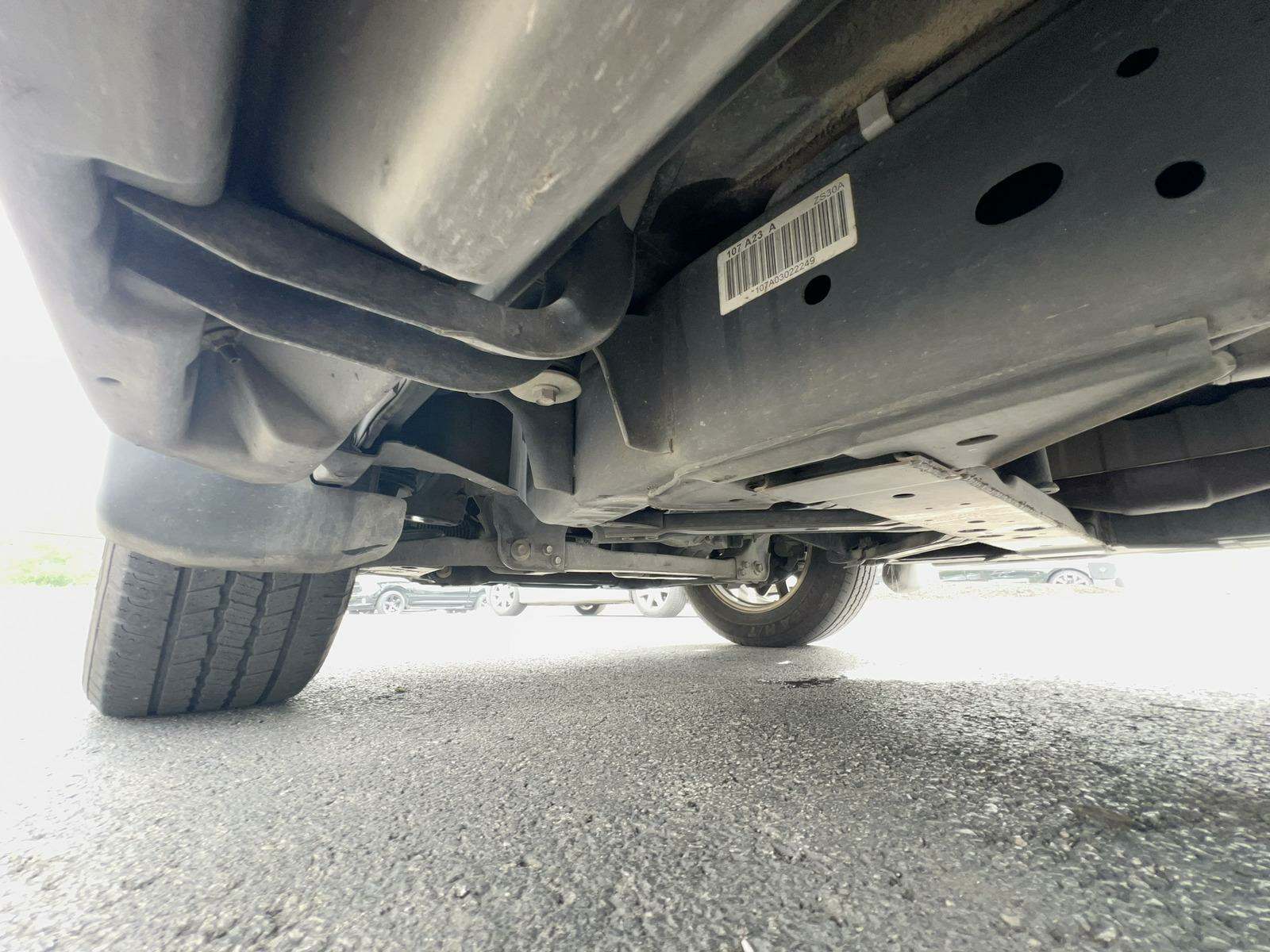 2012 Nissan Pathfinder LE RWD