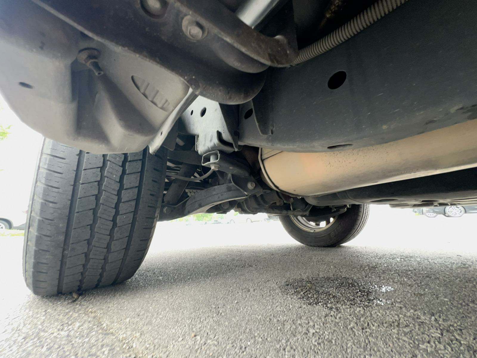 2012 Nissan Pathfinder LE RWD