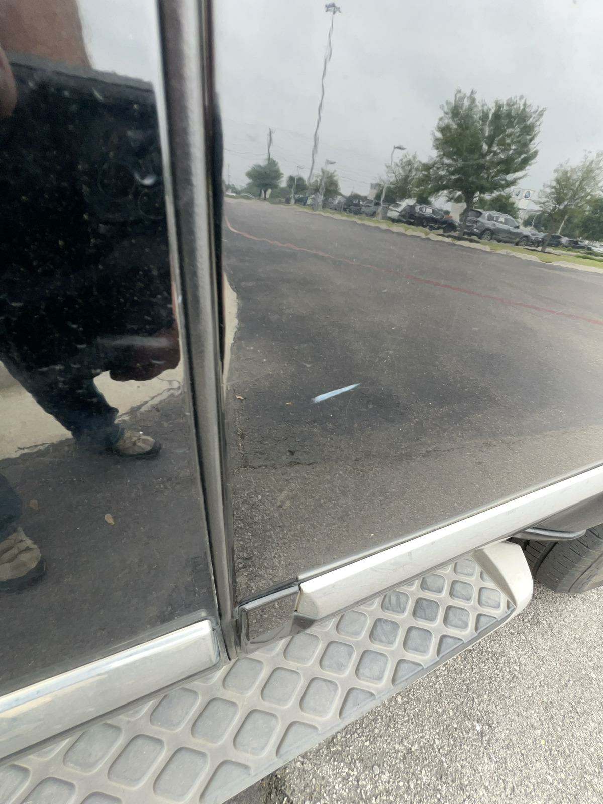 2012 Nissan Pathfinder LE RWD