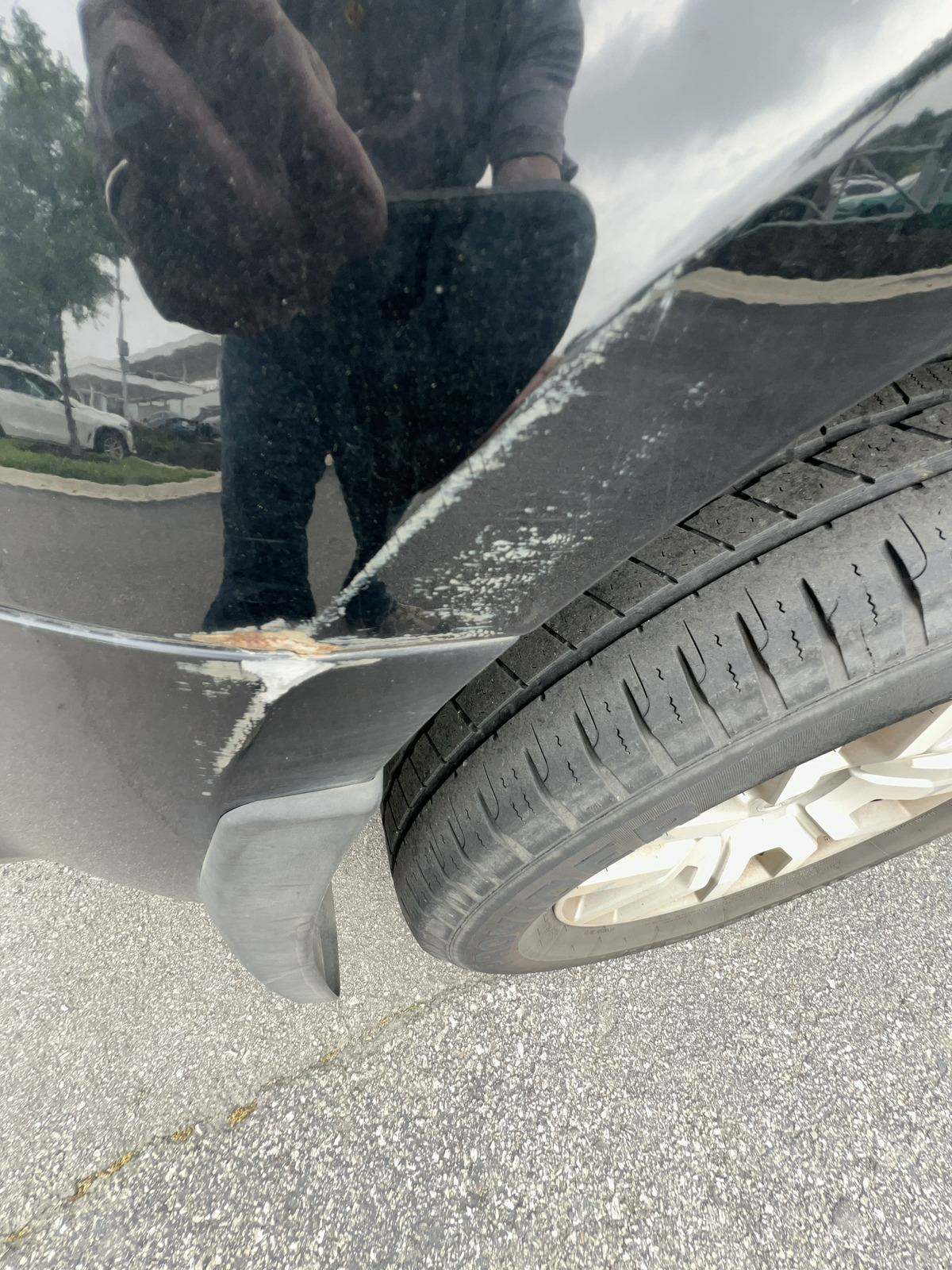 2012 Nissan Pathfinder LE RWD