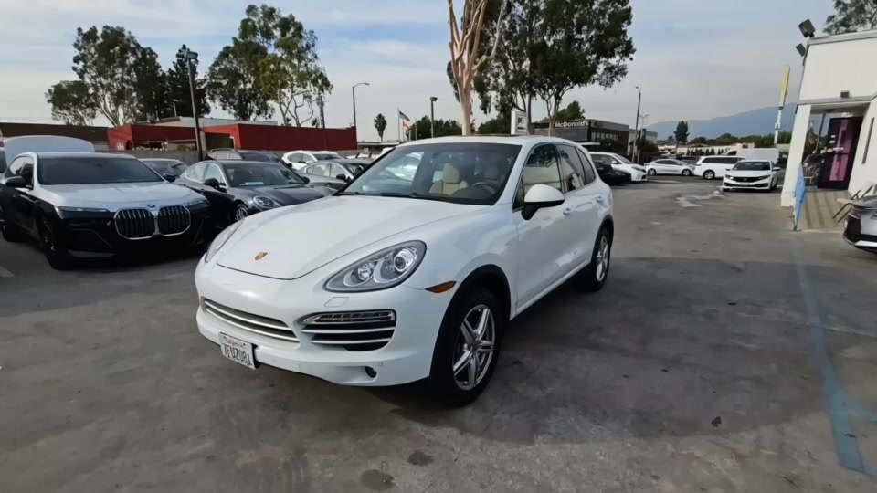 2014 Porsche Cayenne Platinum Edition