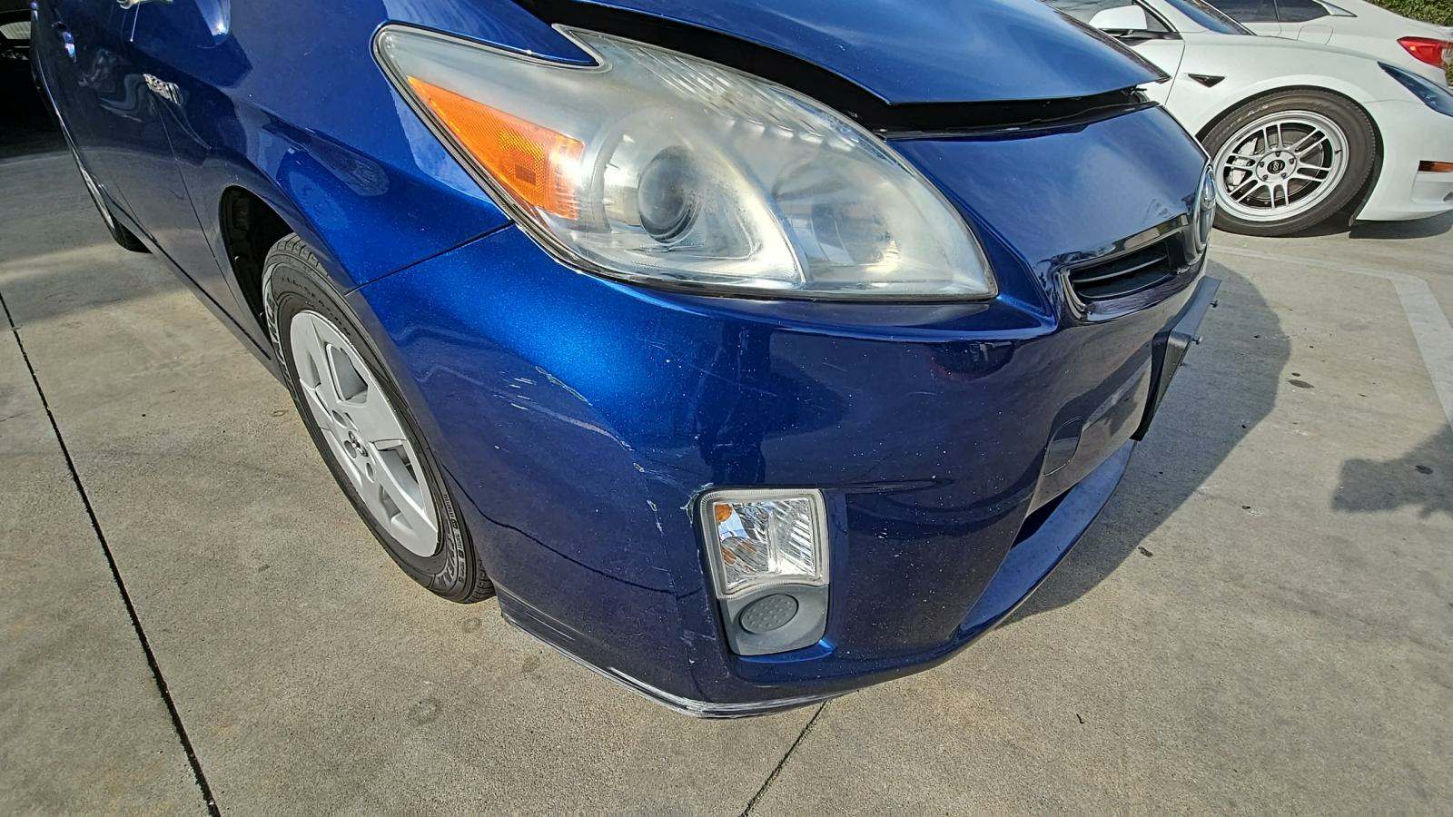 2011 Toyota Prius III FWD