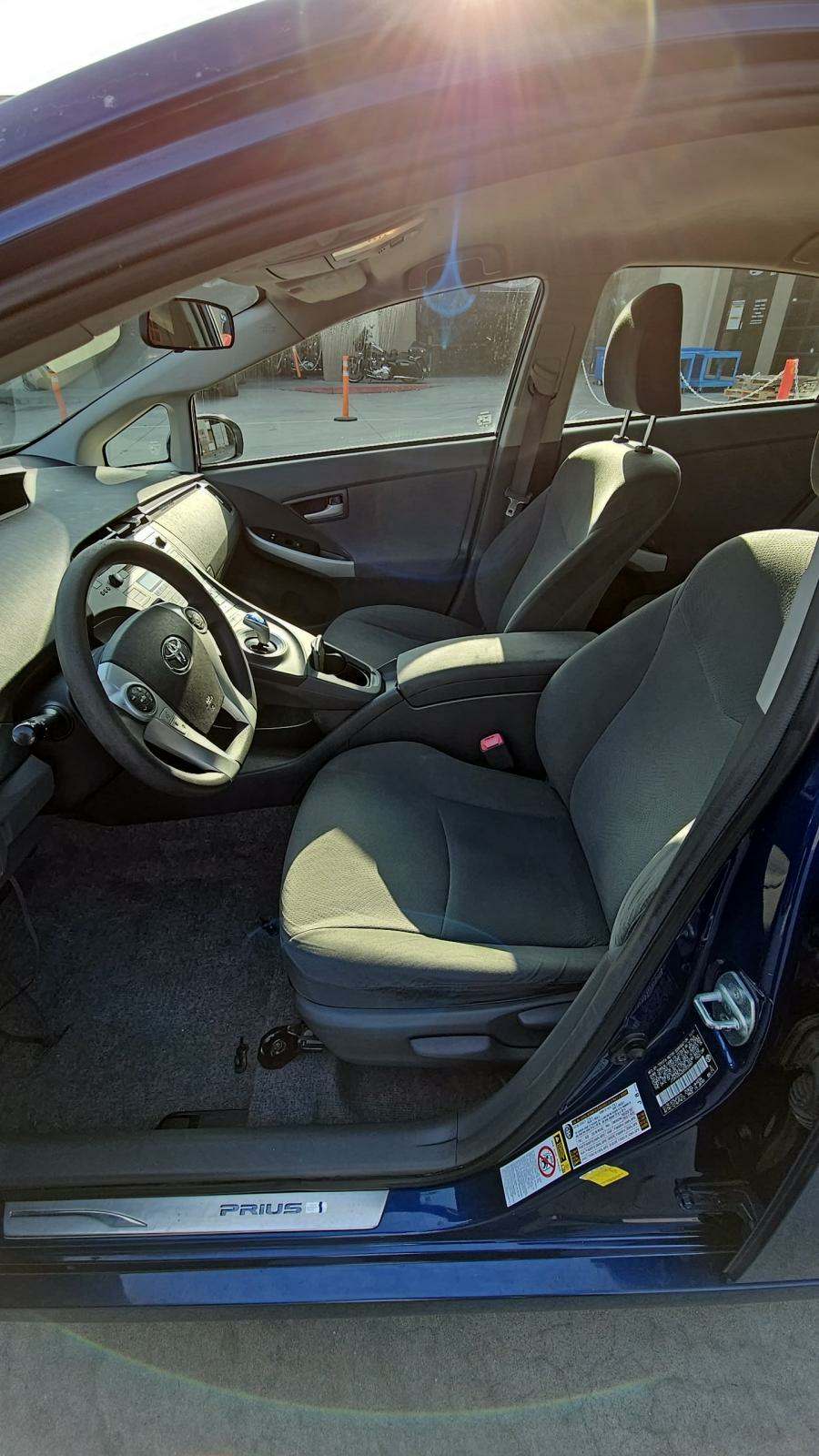 2011 Toyota Prius III FWD