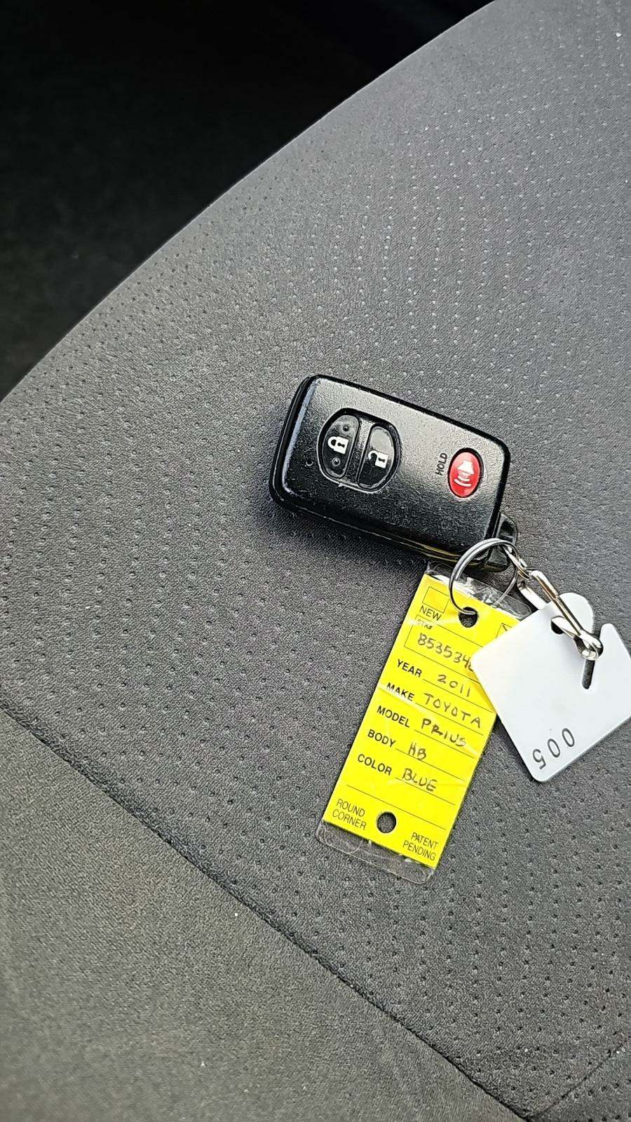 2011 Toyota Prius III FWD