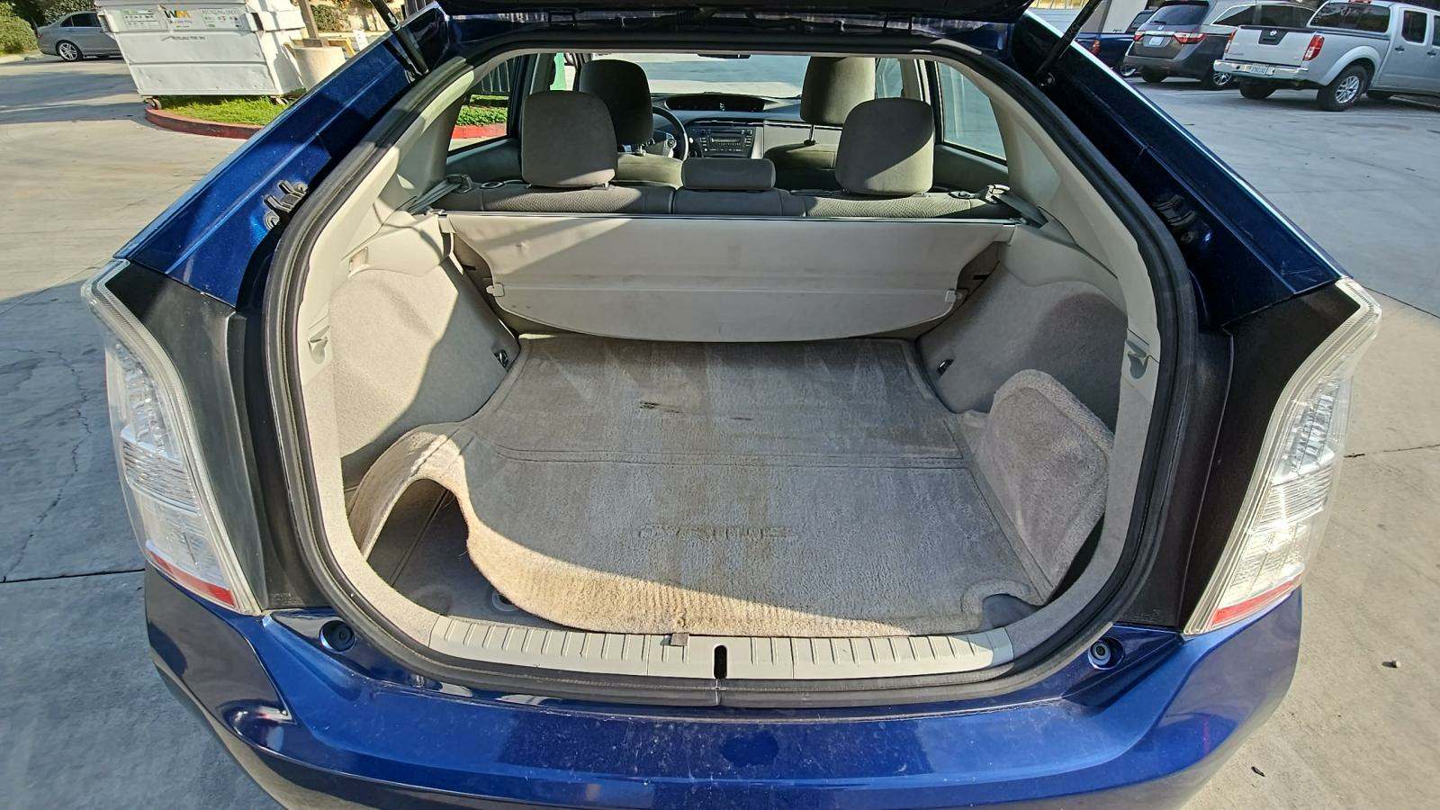 2011 Toyota Prius III FWD