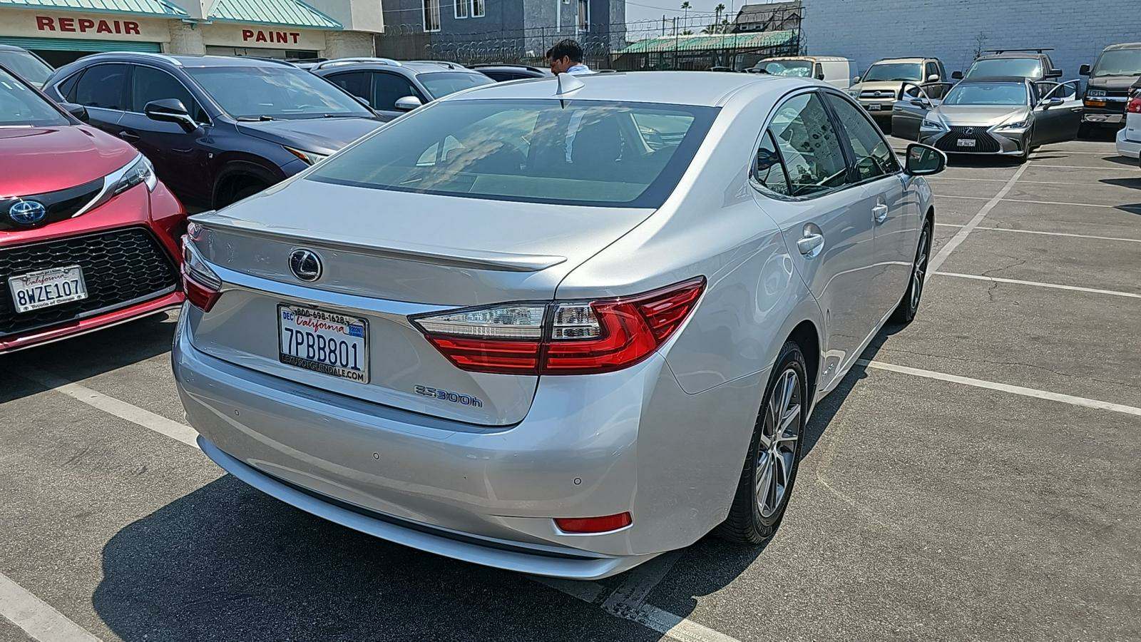 2016 Lexus ES ES 300h FWD