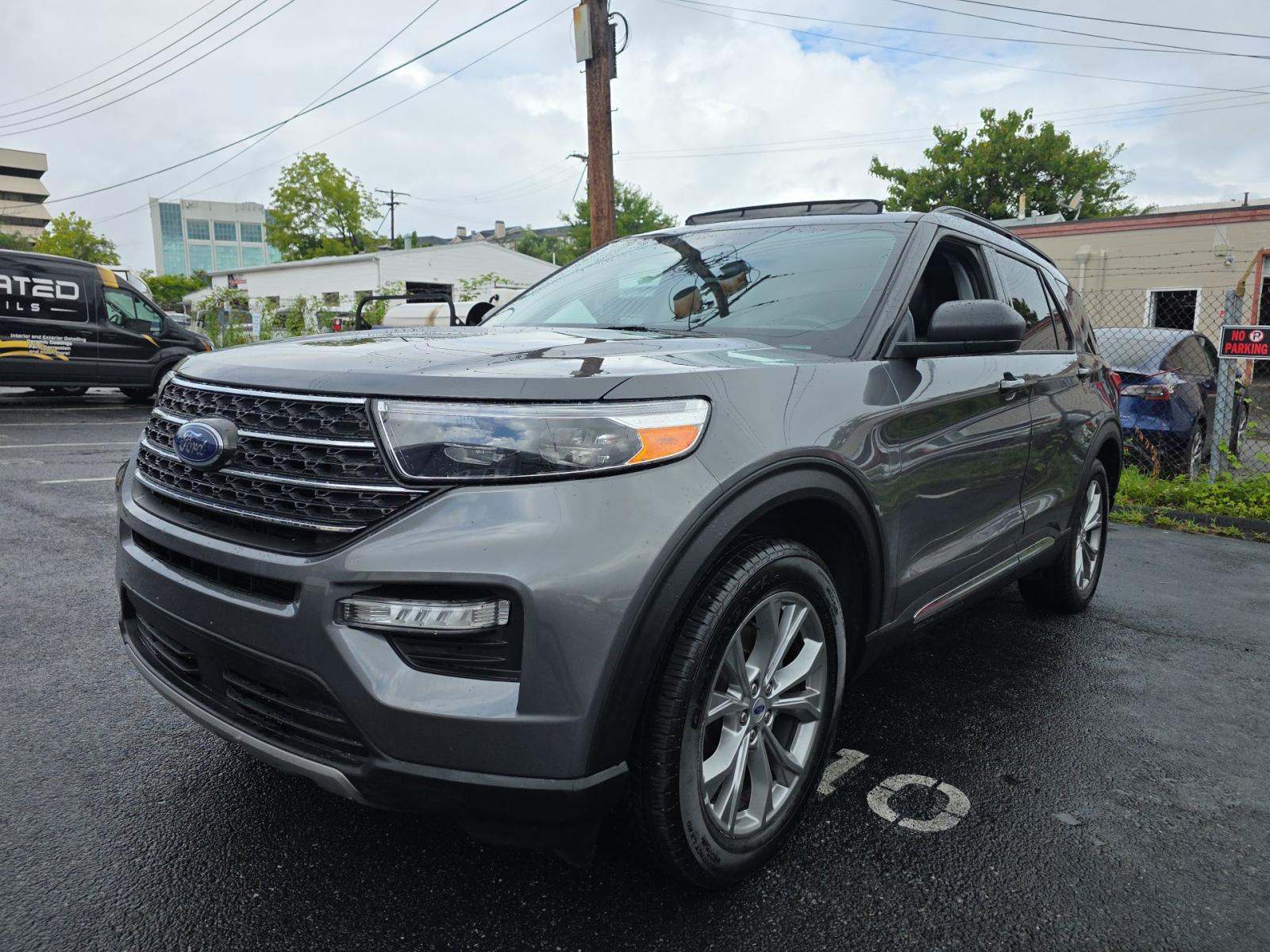 2023 Ford Explorer XLT AWD