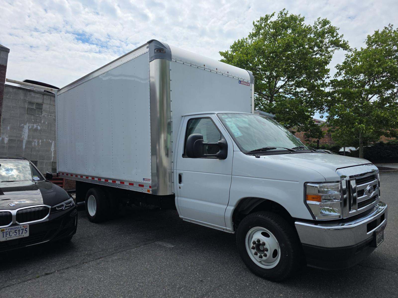FORD E-350 - 4
