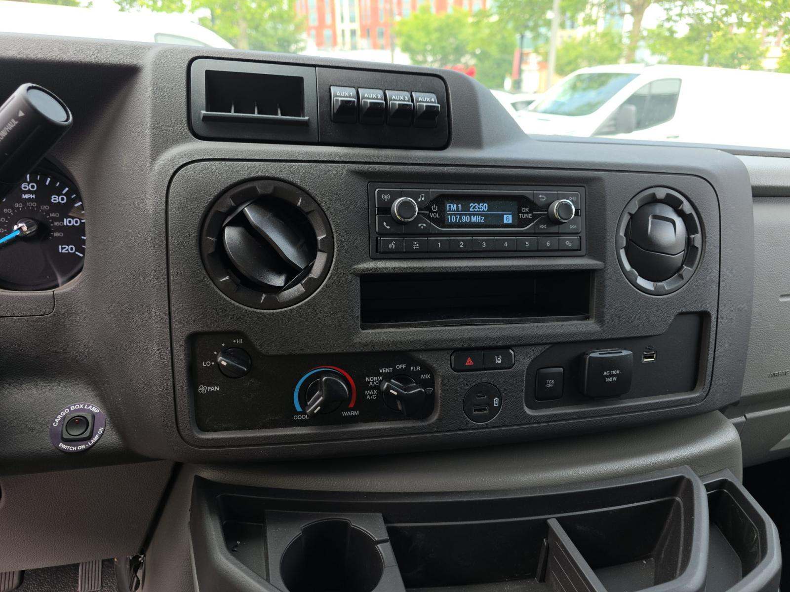 FORD E-350 - 10