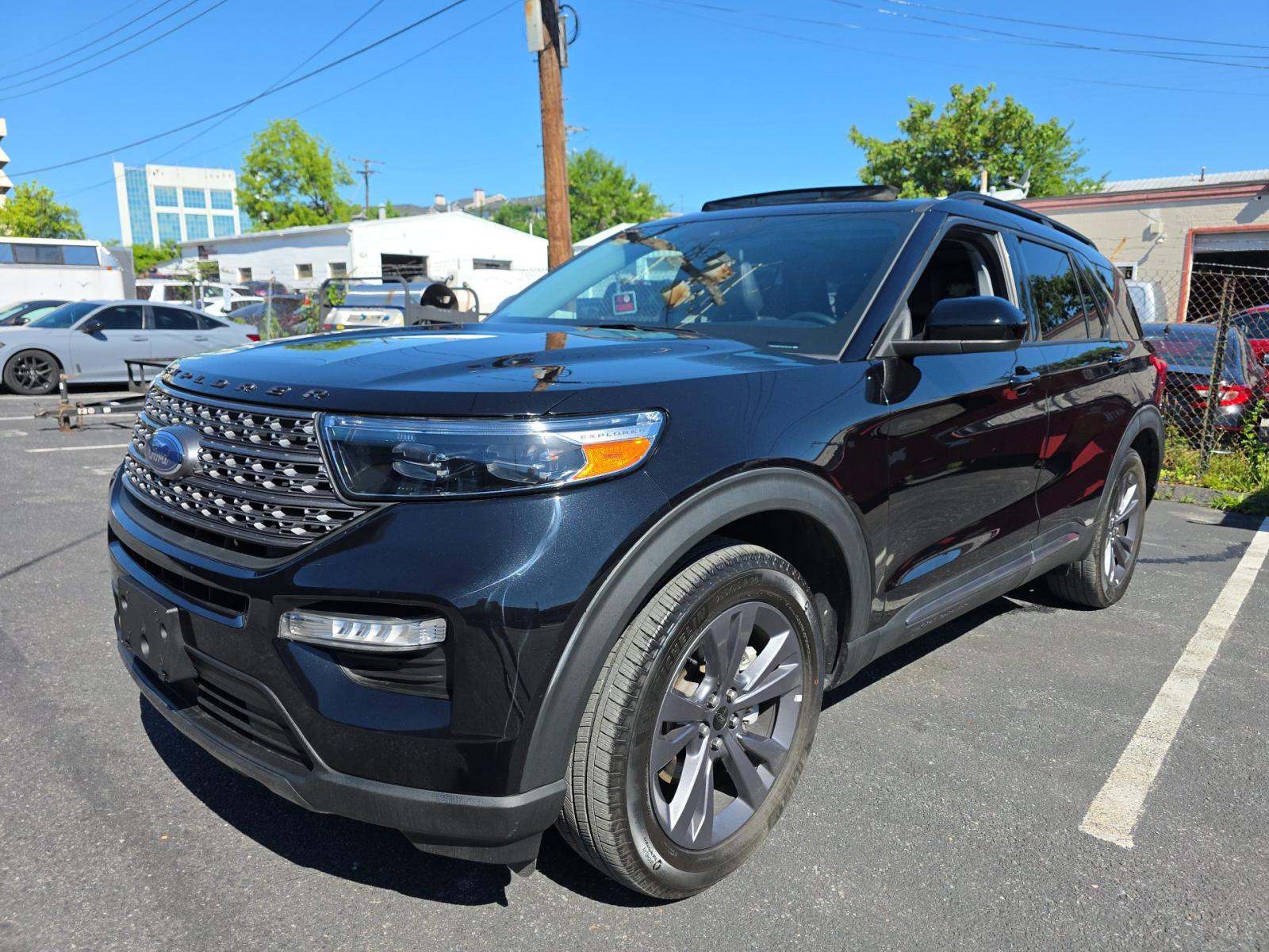 2023 Ford Explorer XLT AWD