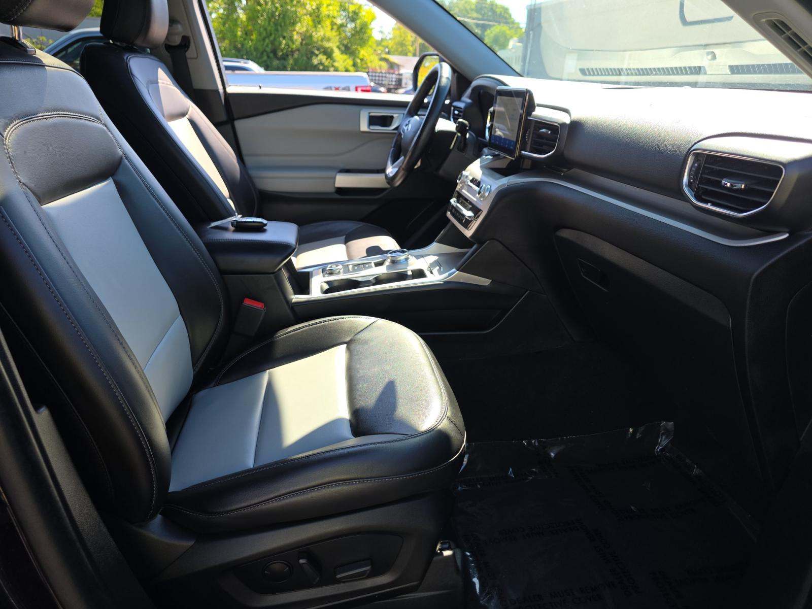 2023 Ford Explorer XLT AWD
