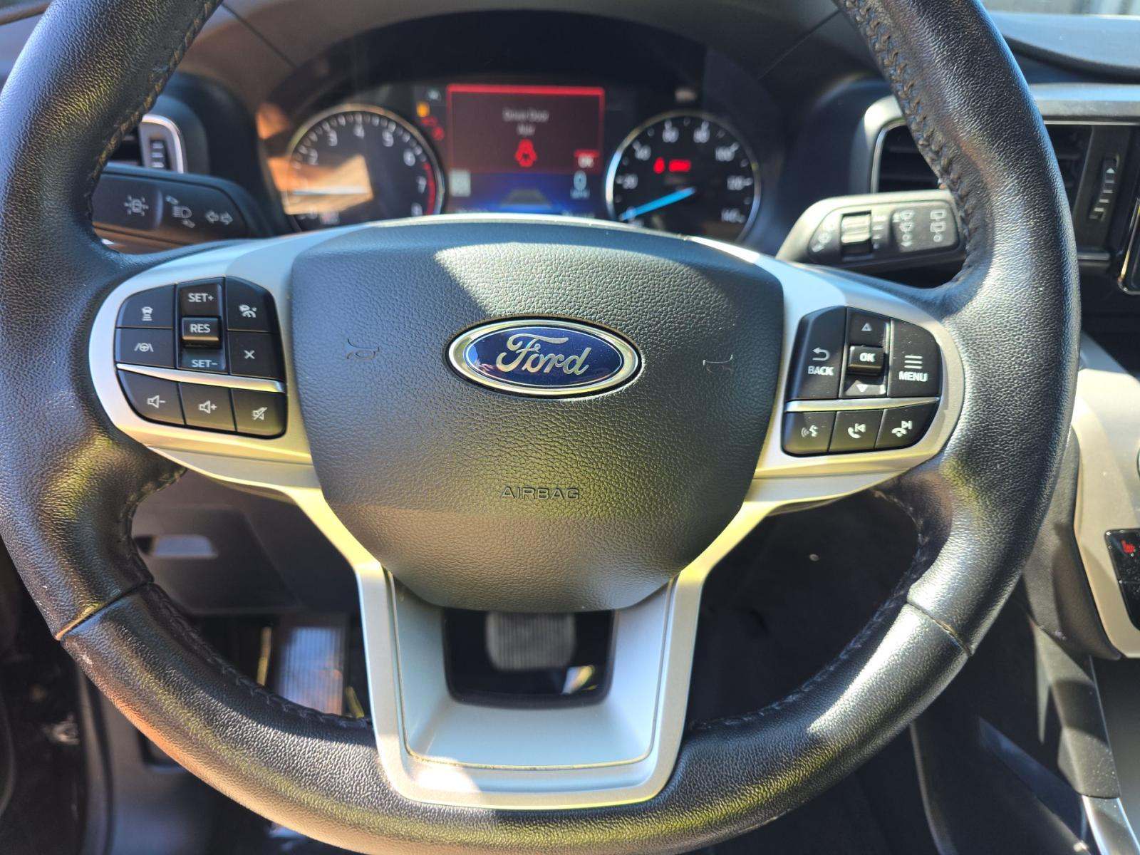 2023 Ford Explorer XLT AWD