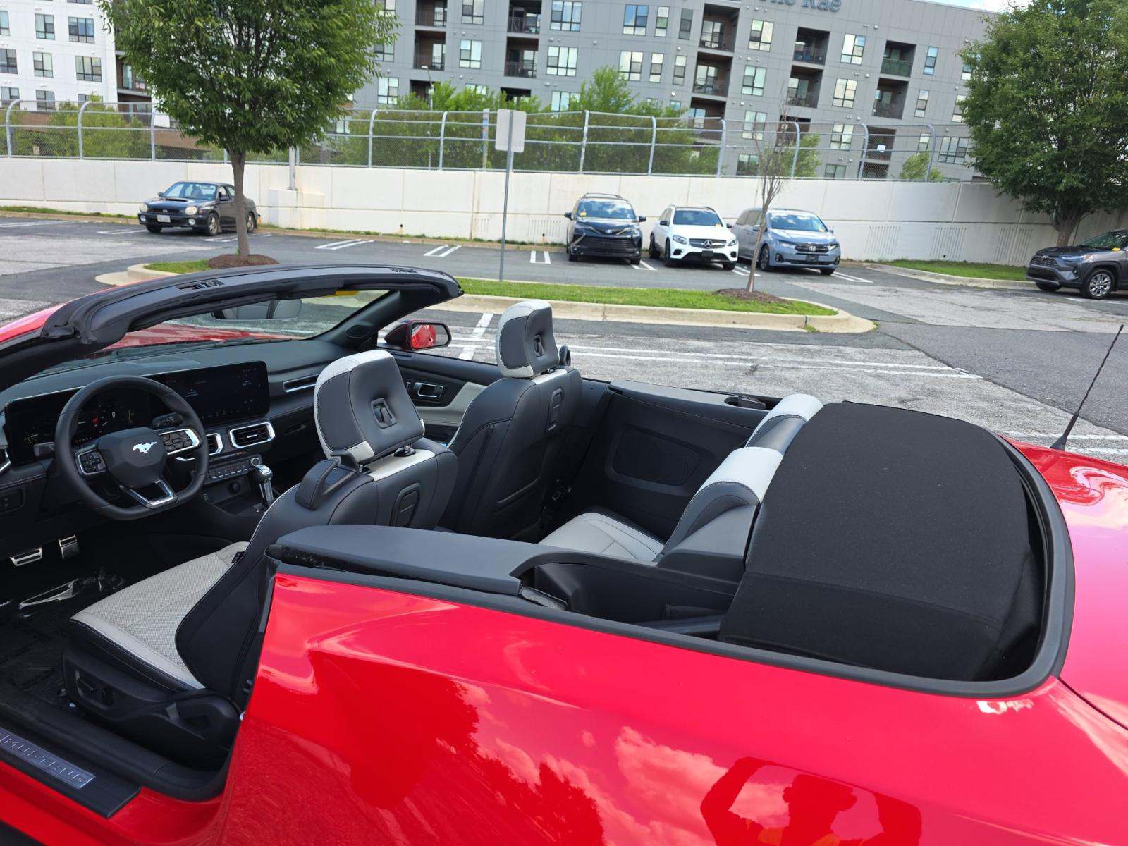 2025 Ford Mustang EcoBoost Premium RWD