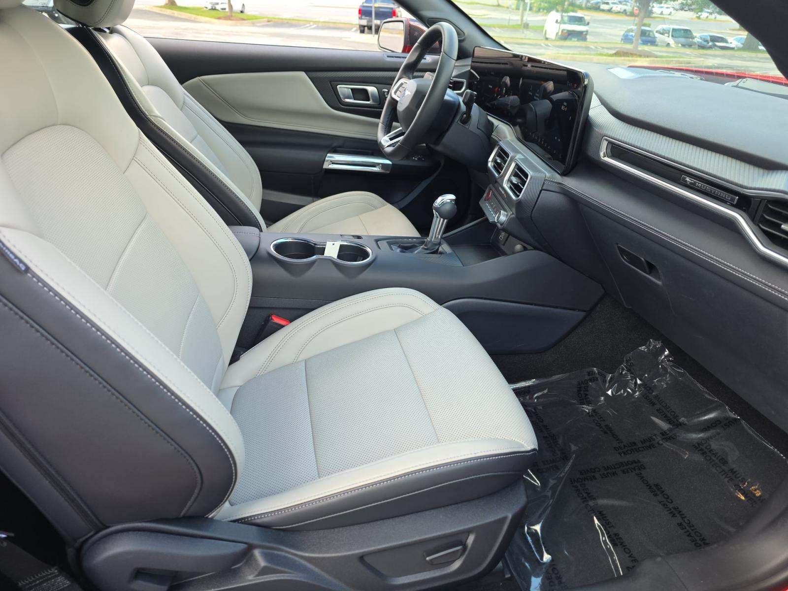 2025 Ford Mustang EcoBoost Premium RWD