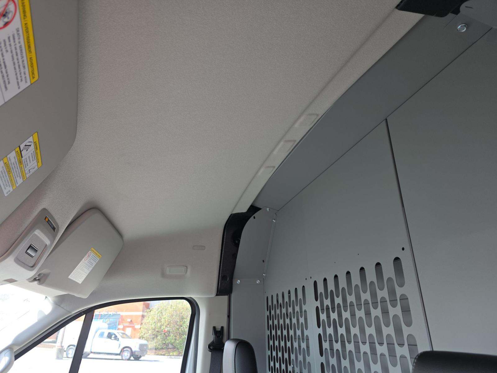 FORD TRANSIT 250 - 7