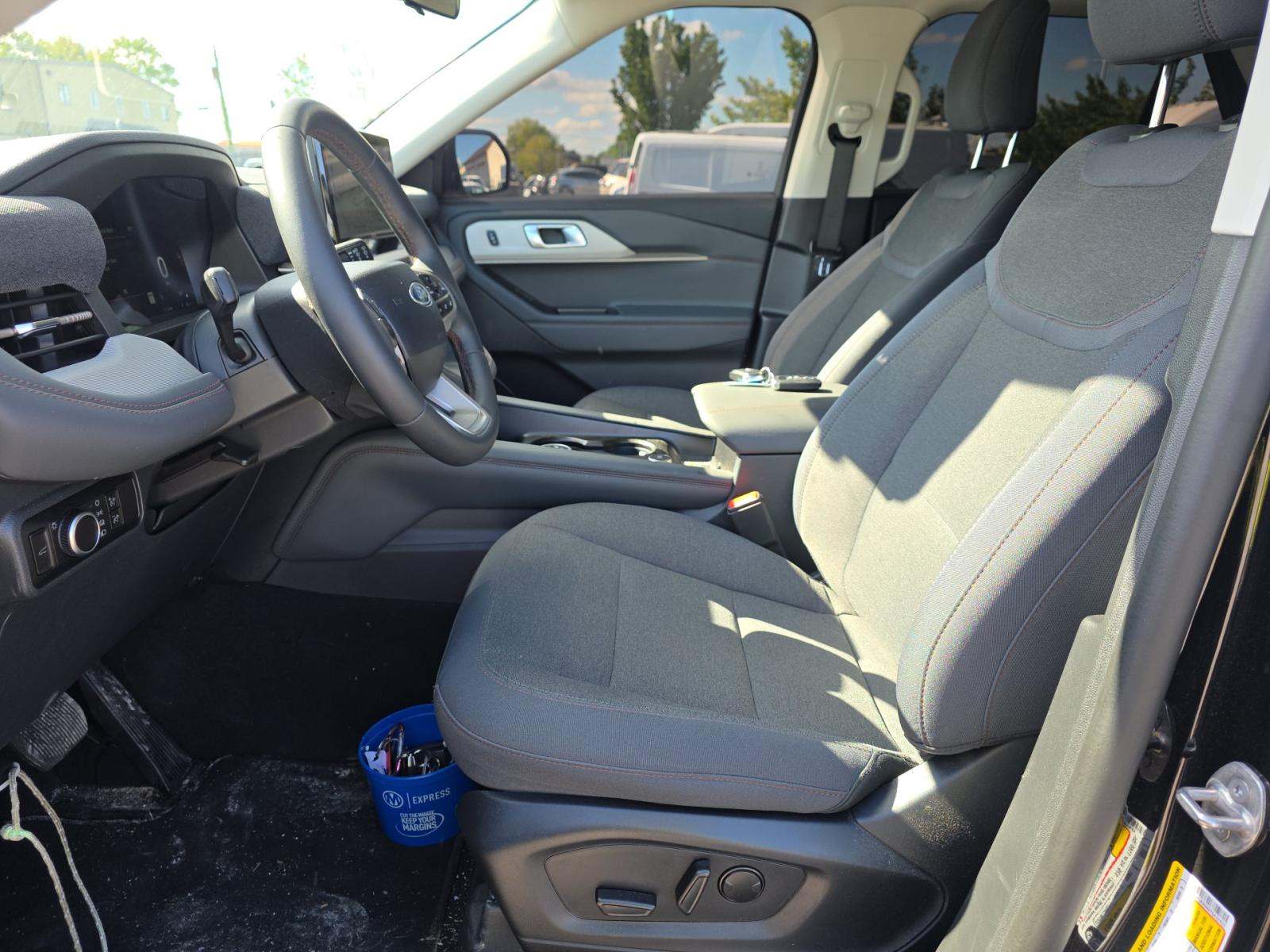FORD EXPLORER - 6