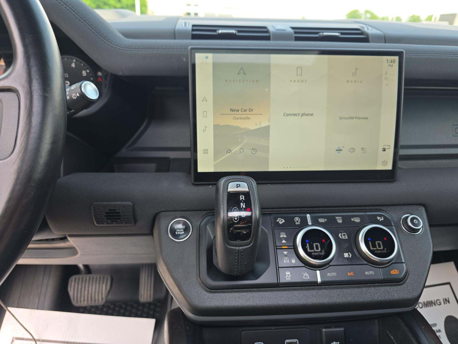 2023 Land Rover Defender 130 X-Dynamic SE AWD